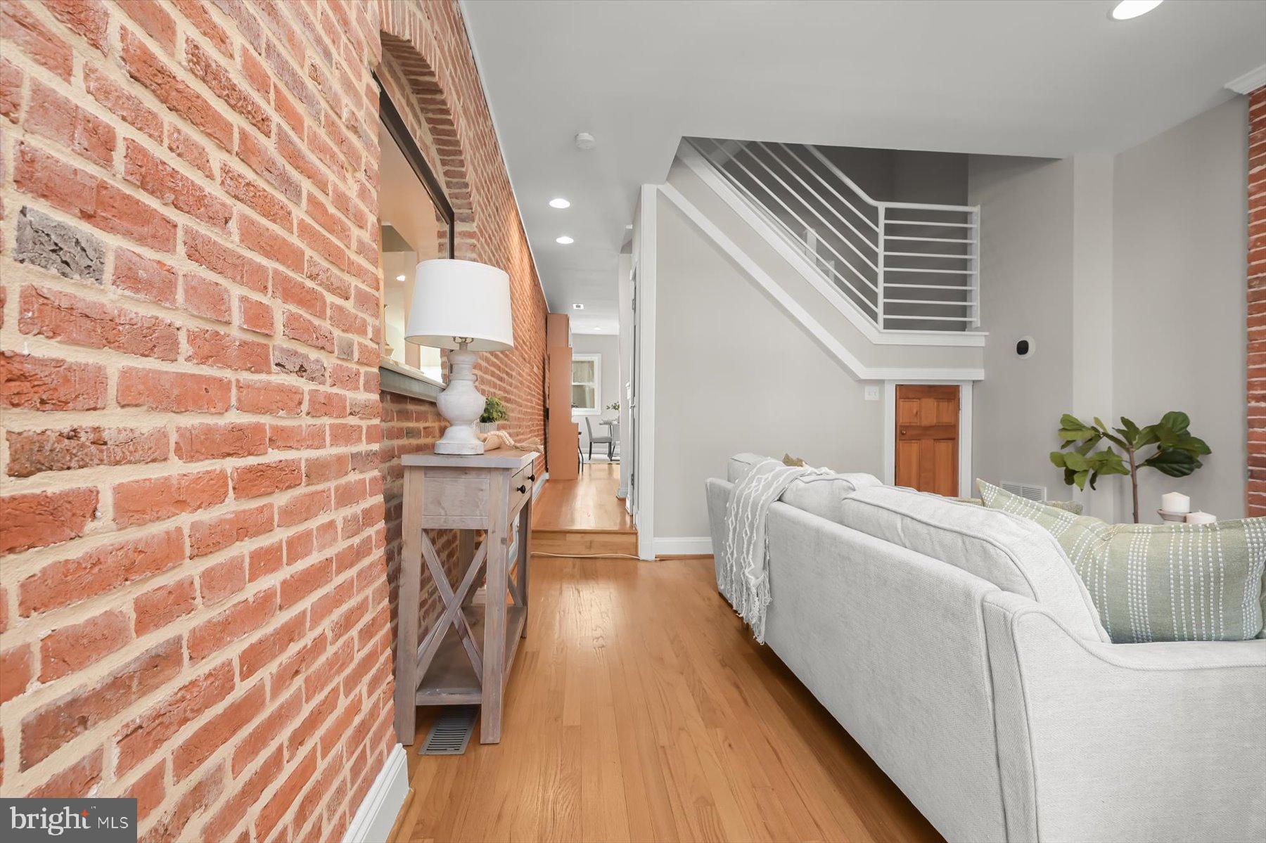 RIVERSIDE - Residential