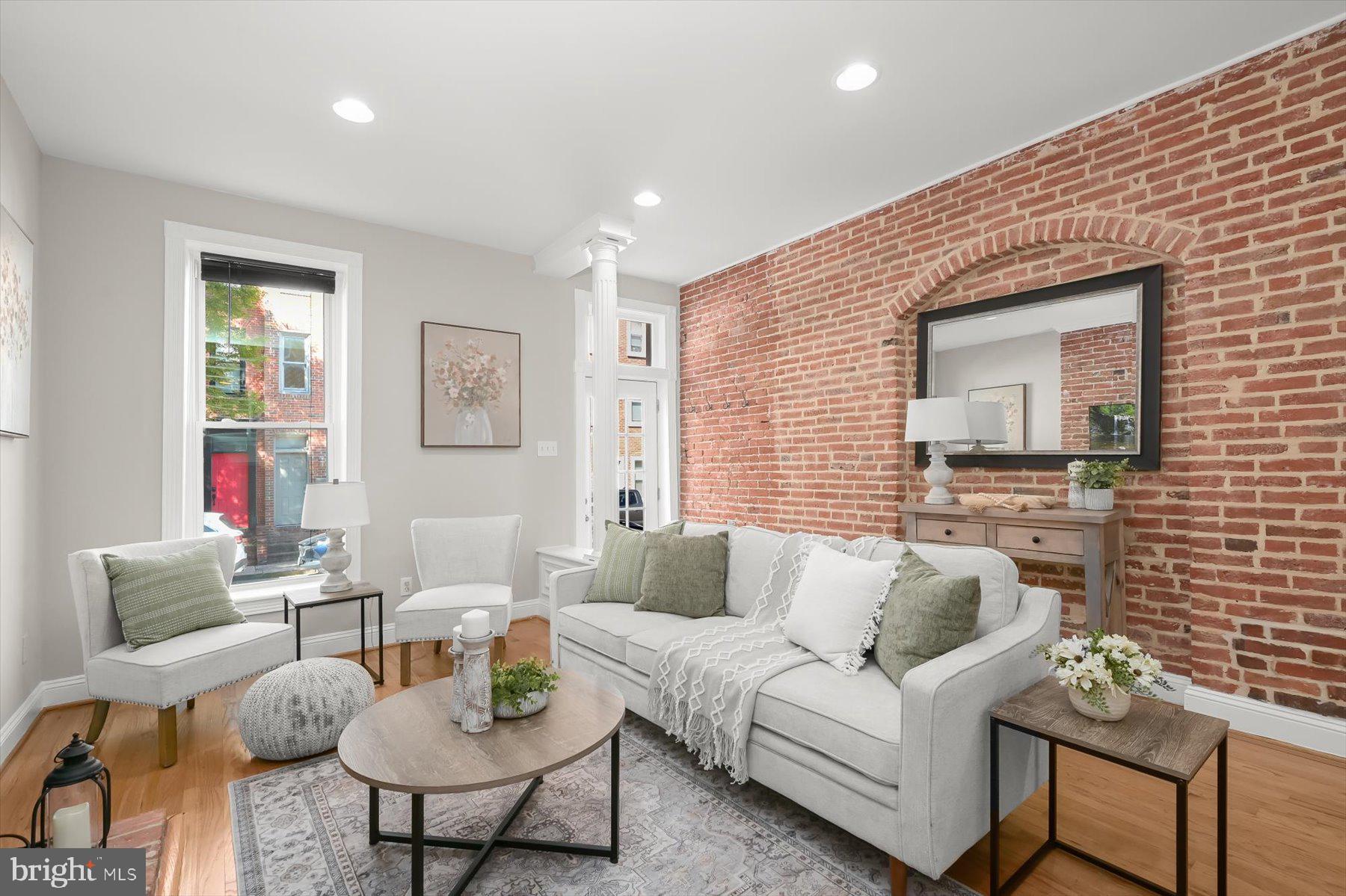 RIVERSIDE - Residential