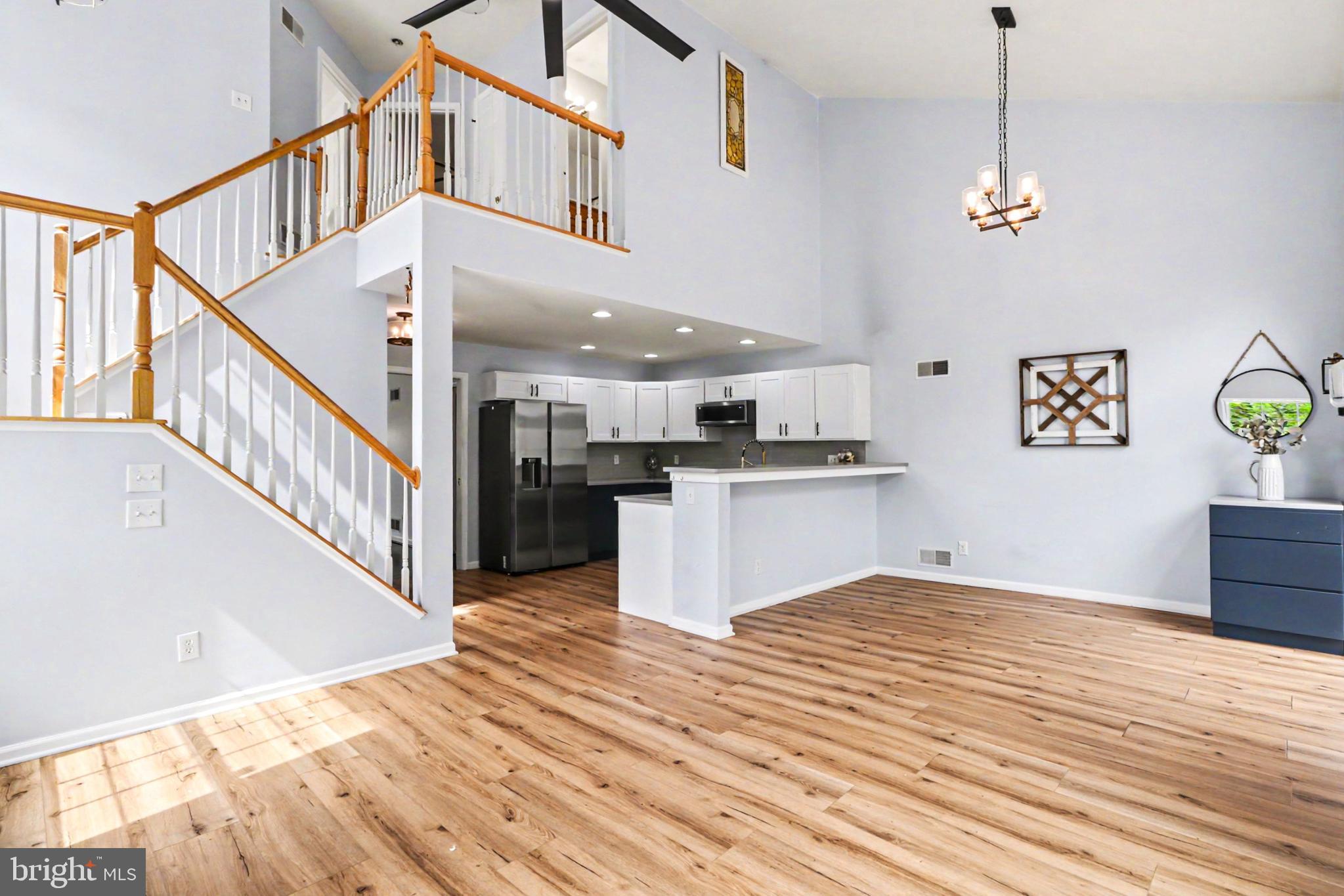 108 WOODSIDE COURT