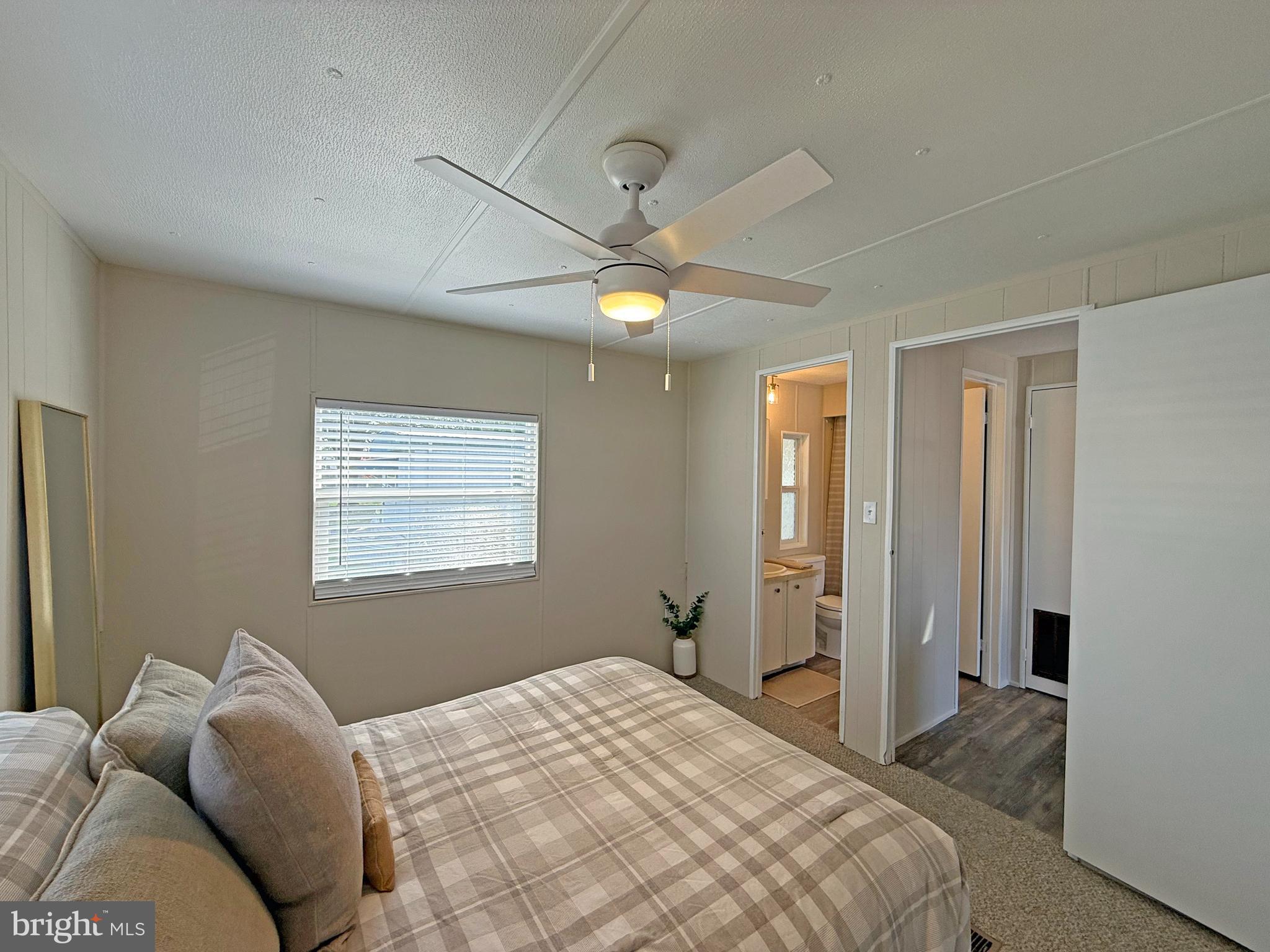 COLONIAL EAST - Residential