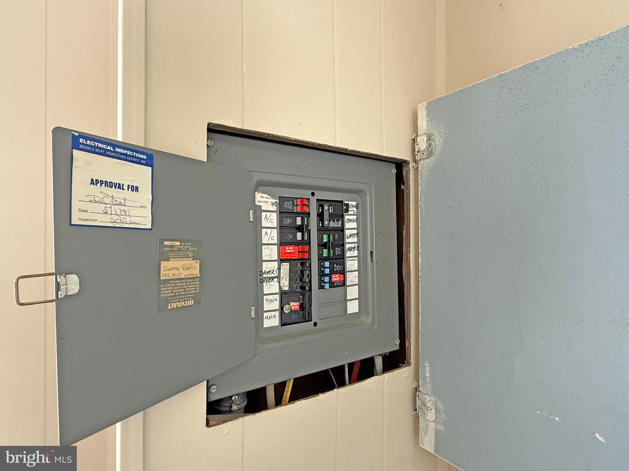 COLONIAL EAST - Residential