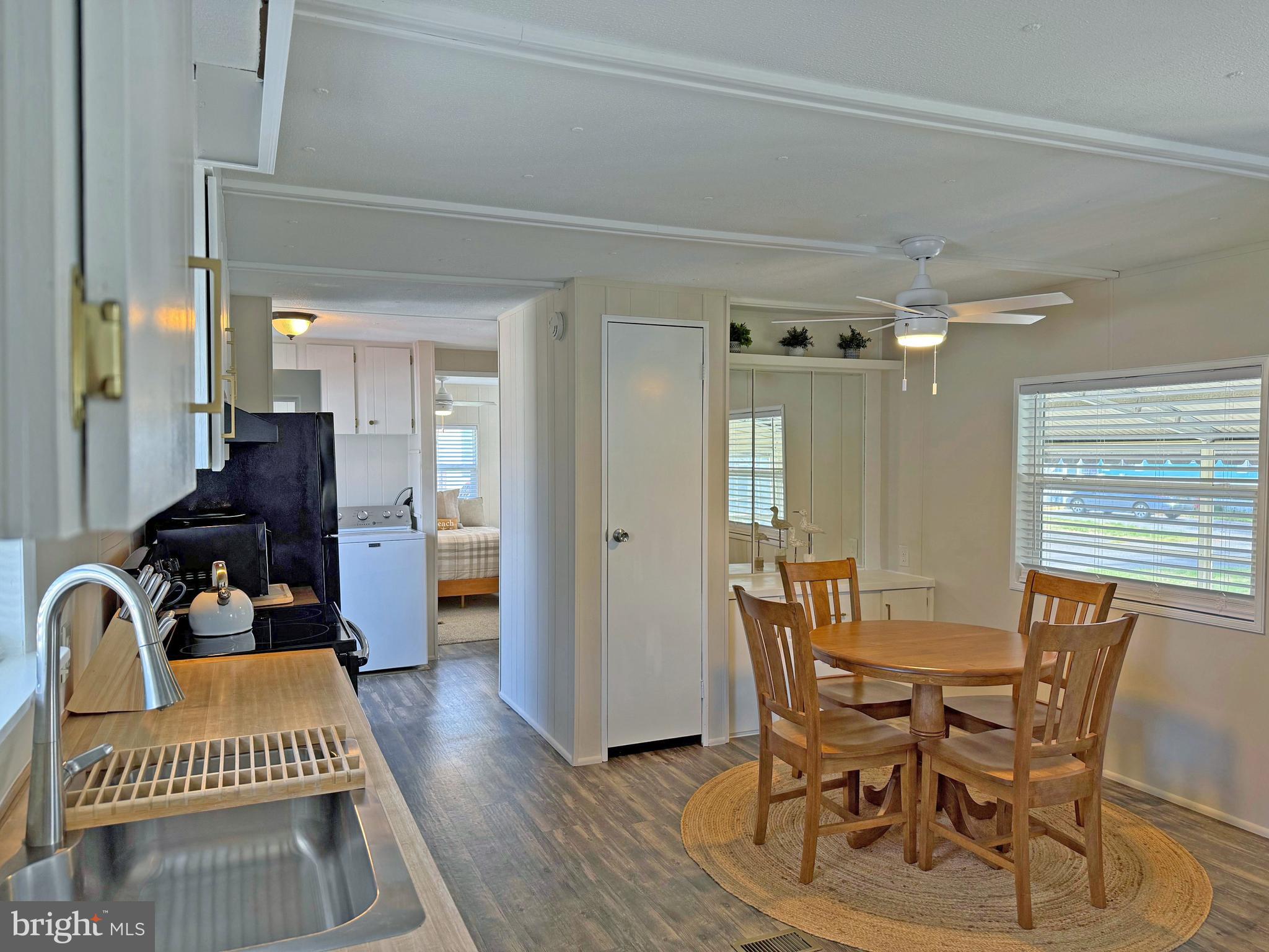 COLONIAL EAST - Residential