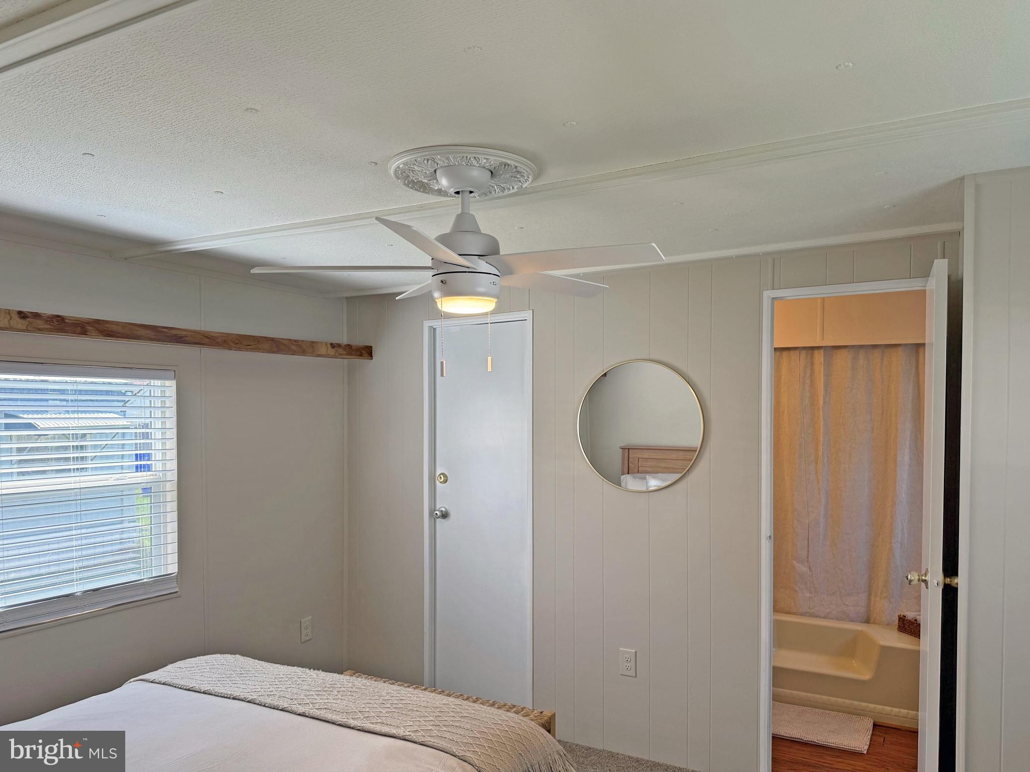 COLONIAL EAST - Residential