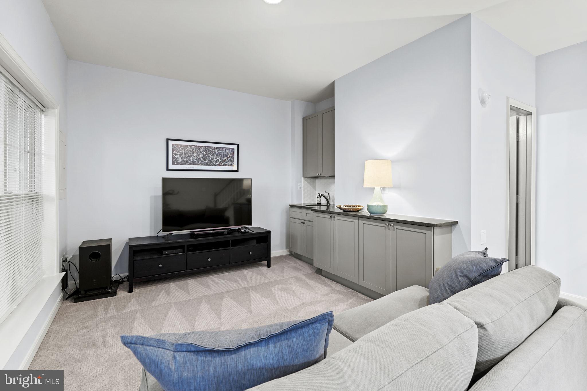 PROVIDENCE PARK - Residential