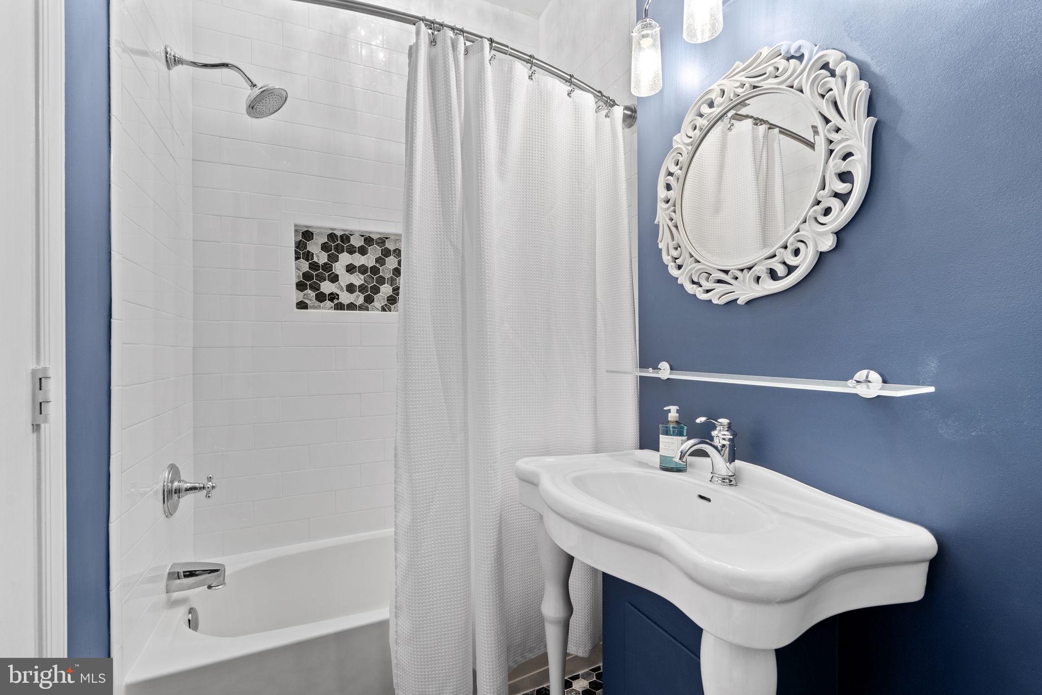 PROVIDENCE PARK - Residential