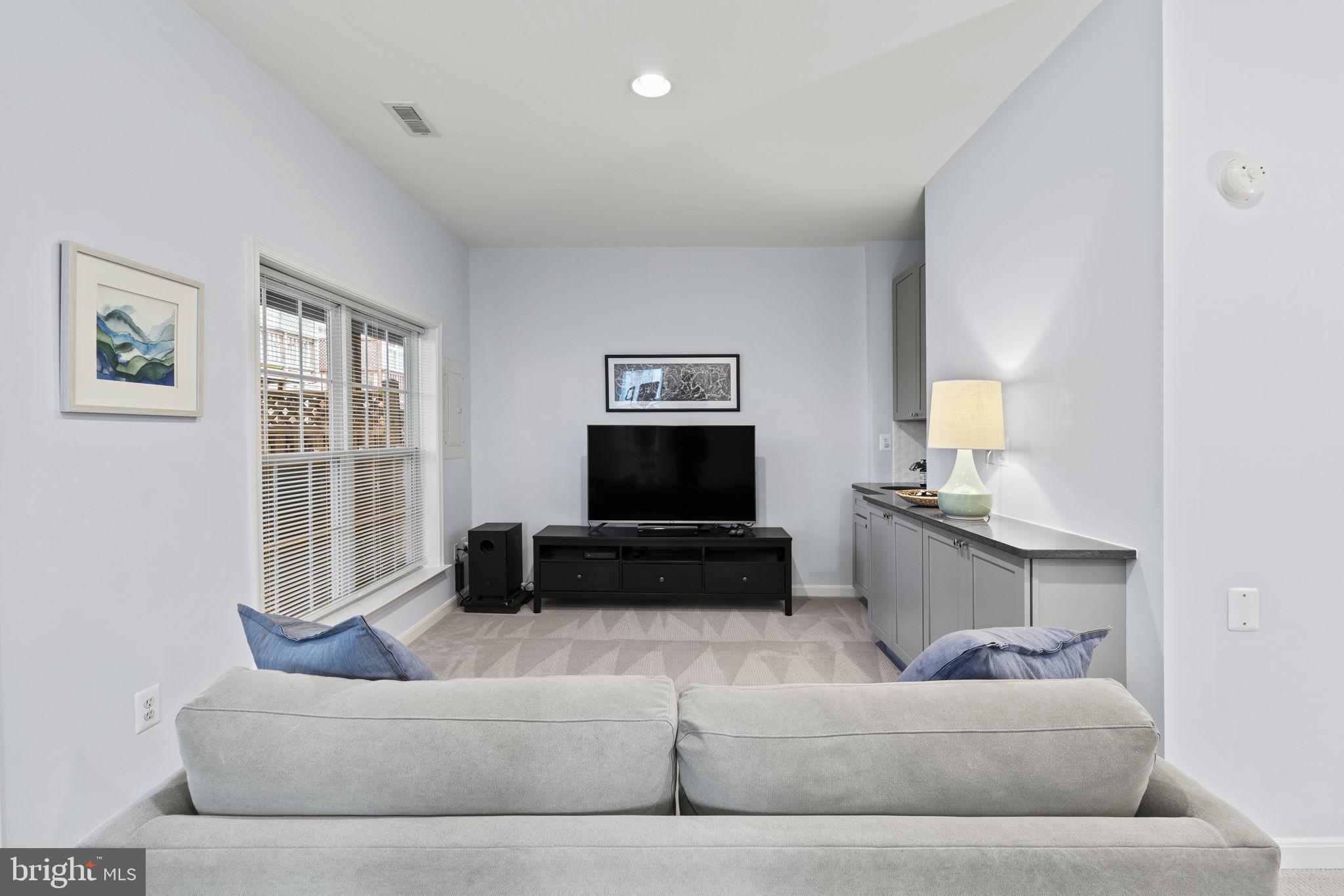 PROVIDENCE PARK - Residential