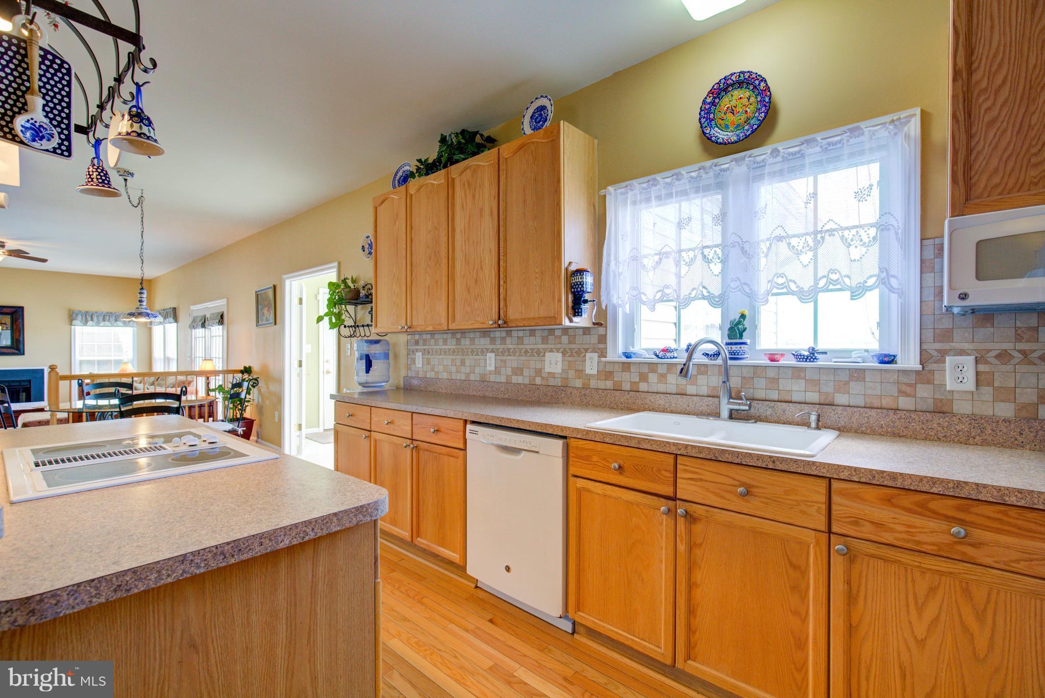 SPRUCE HILL ESTATES - Residential