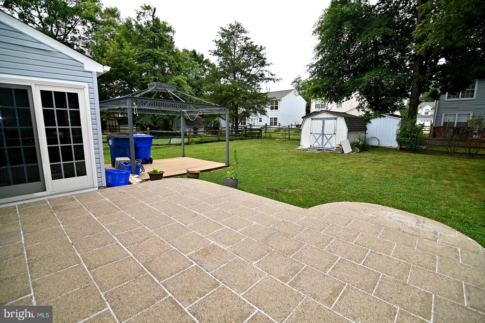 DORCHESTER - ST. CHARLES - Residential