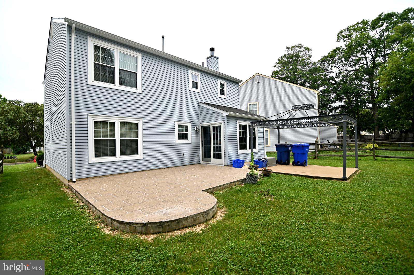 DORCHESTER - ST. CHARLES - Residential