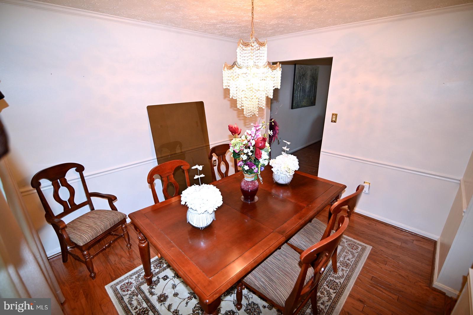 DORCHESTER - ST. CHARLES - Residential