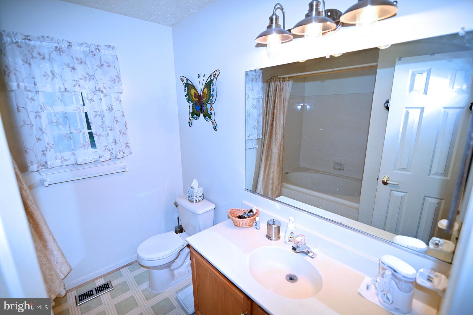 DORCHESTER - ST. CHARLES - Residential