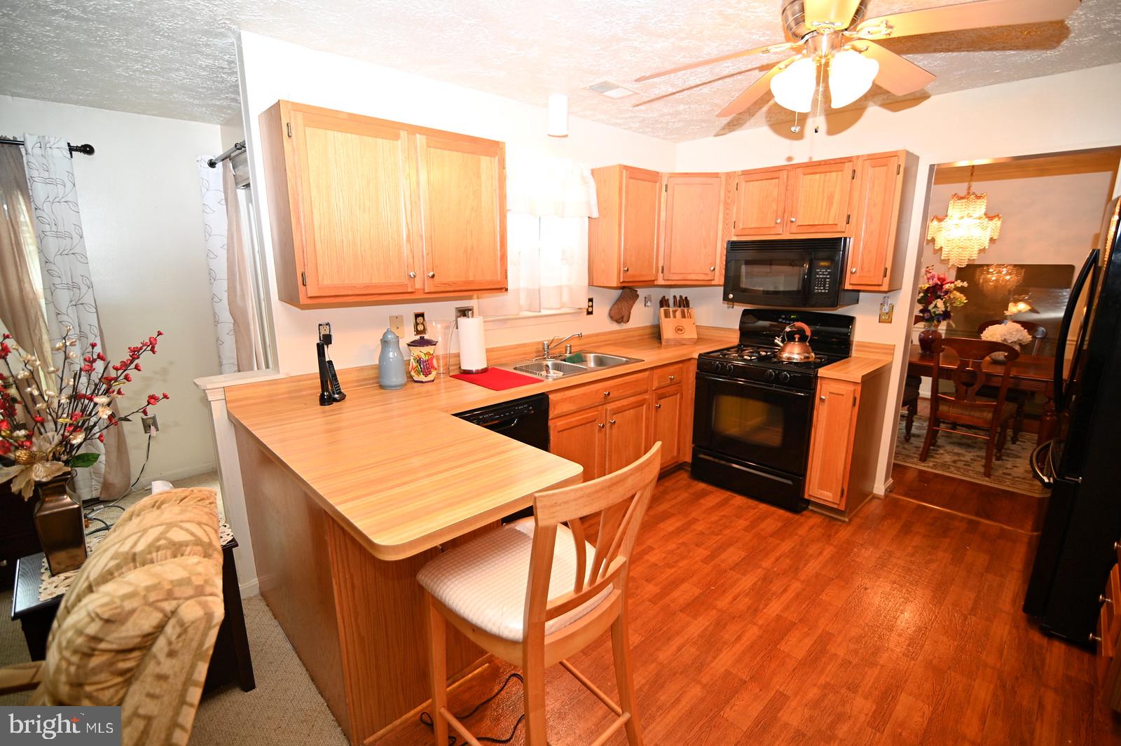 DORCHESTER - ST. CHARLES - Residential