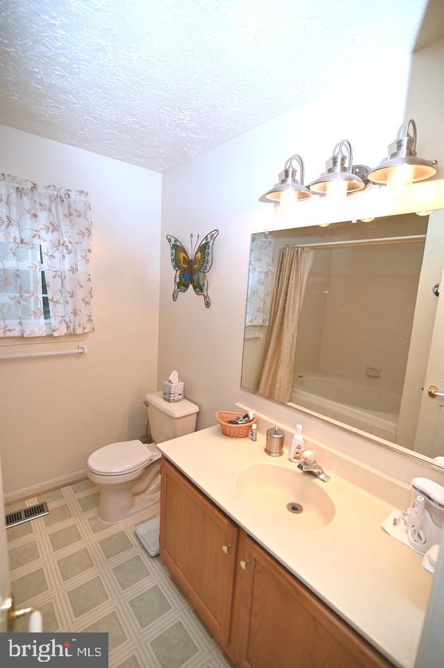 DORCHESTER - ST. CHARLES - Residential