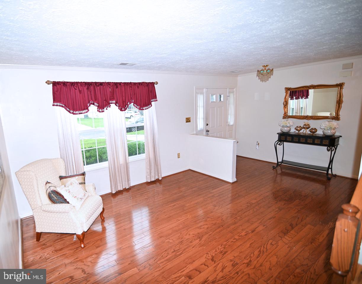 DORCHESTER - ST. CHARLES - Residential