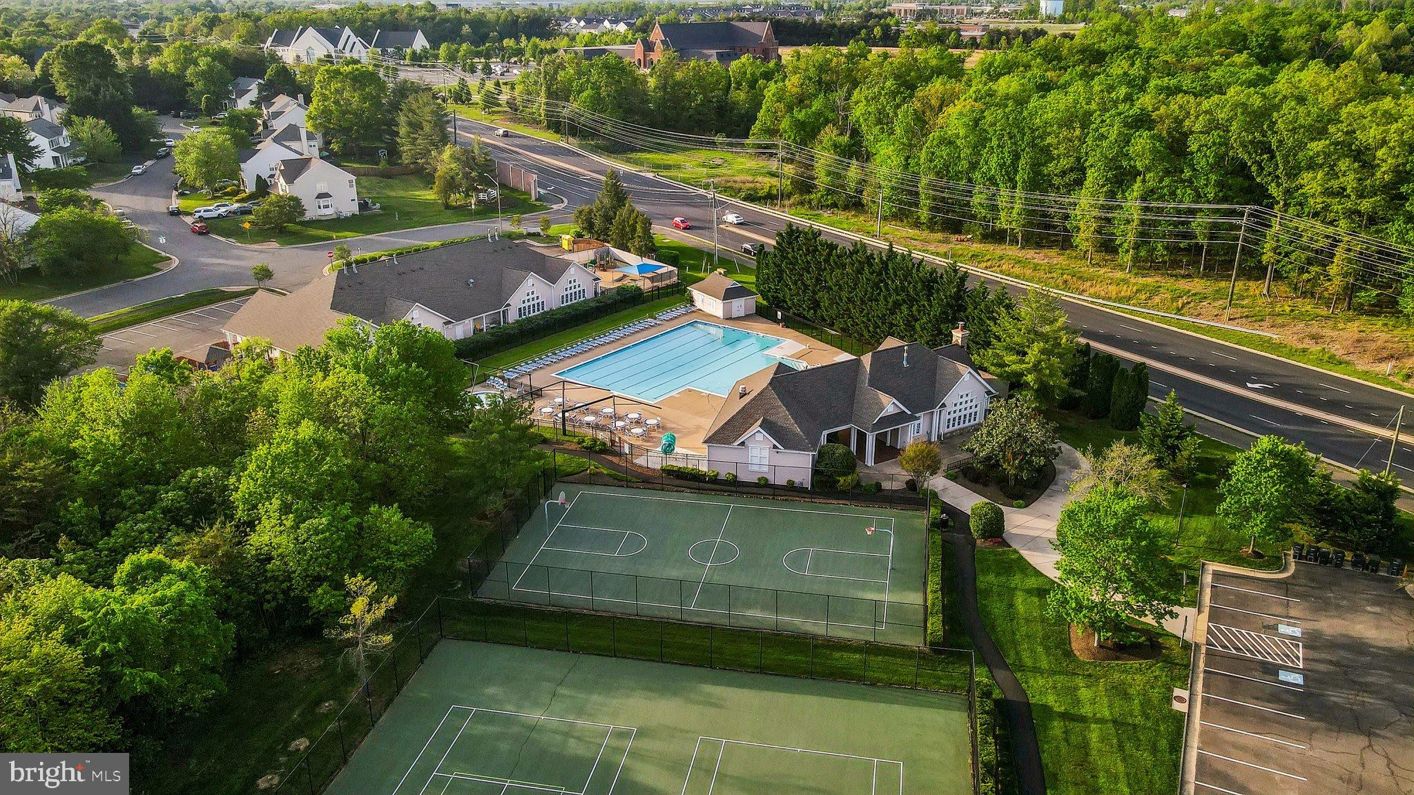 BRIDLEWOOD - Residential