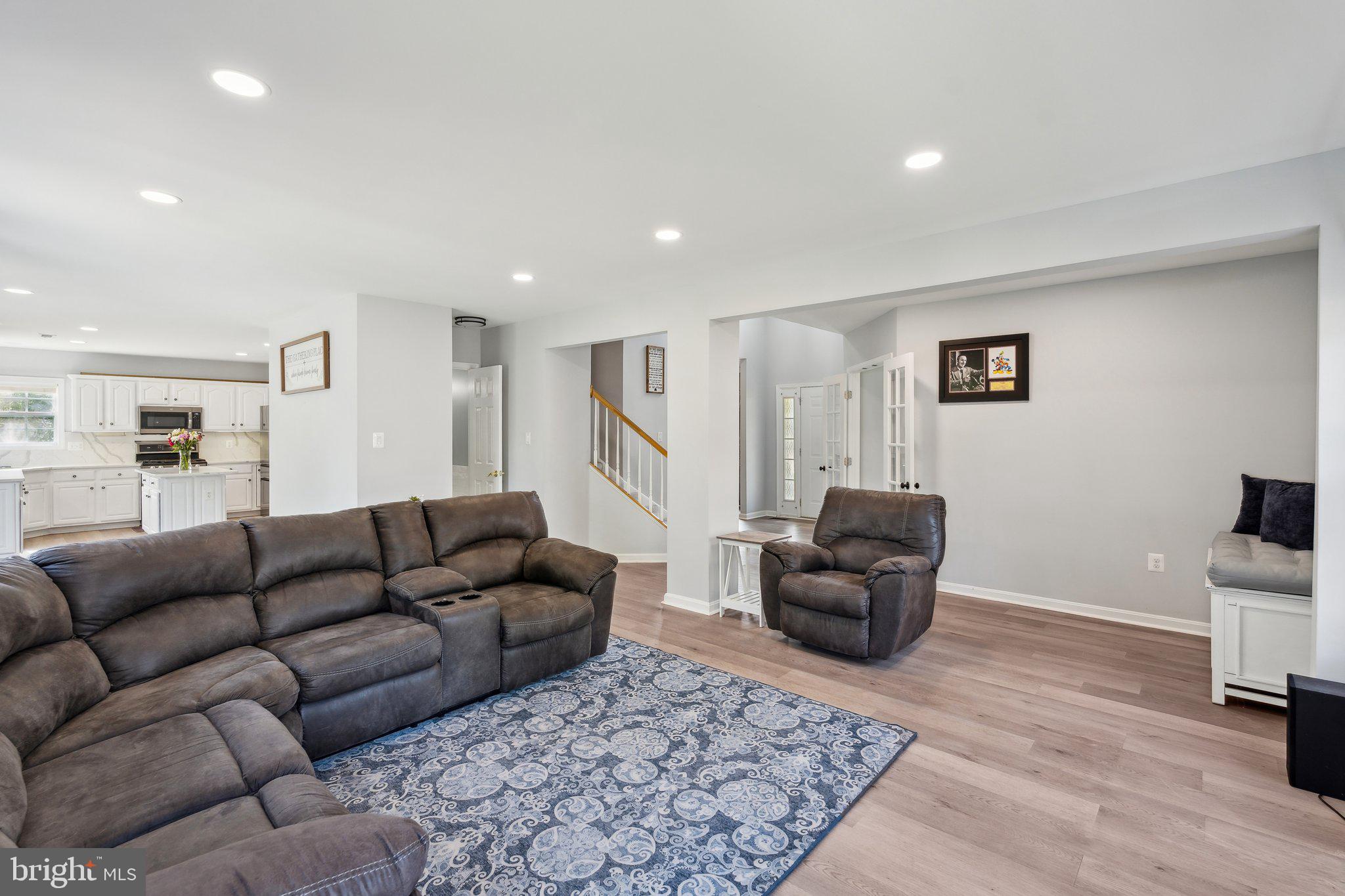 BRIDLEWOOD - Residential