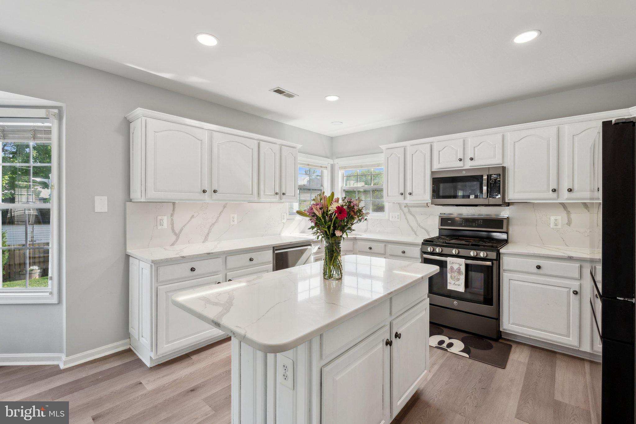 BRIDLEWOOD - Residential