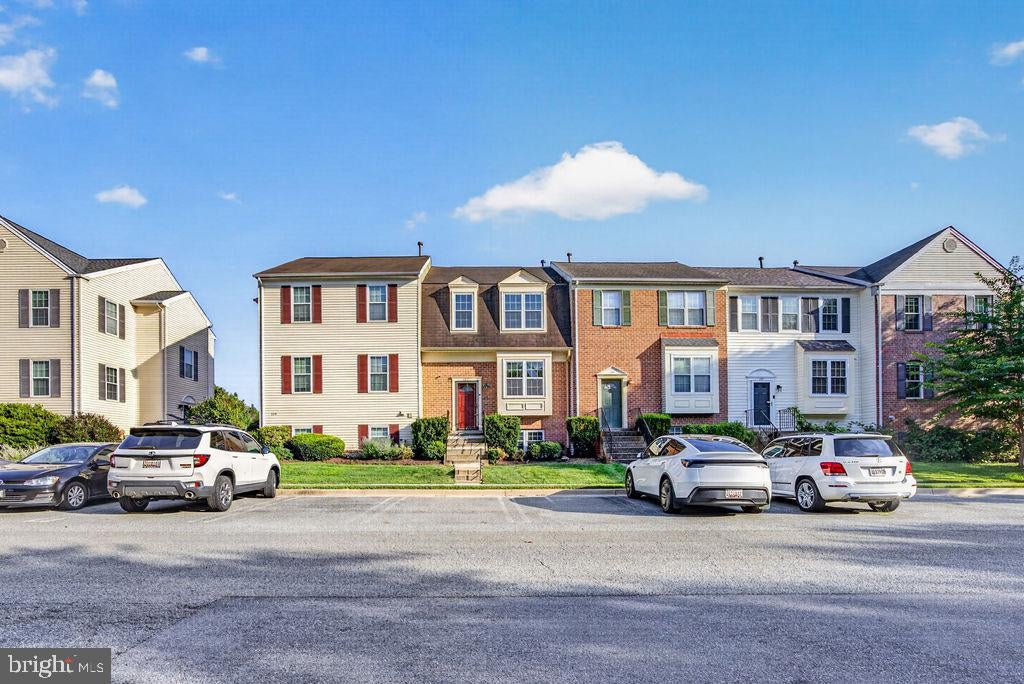 107 AUTUMN FLOWER LANE
