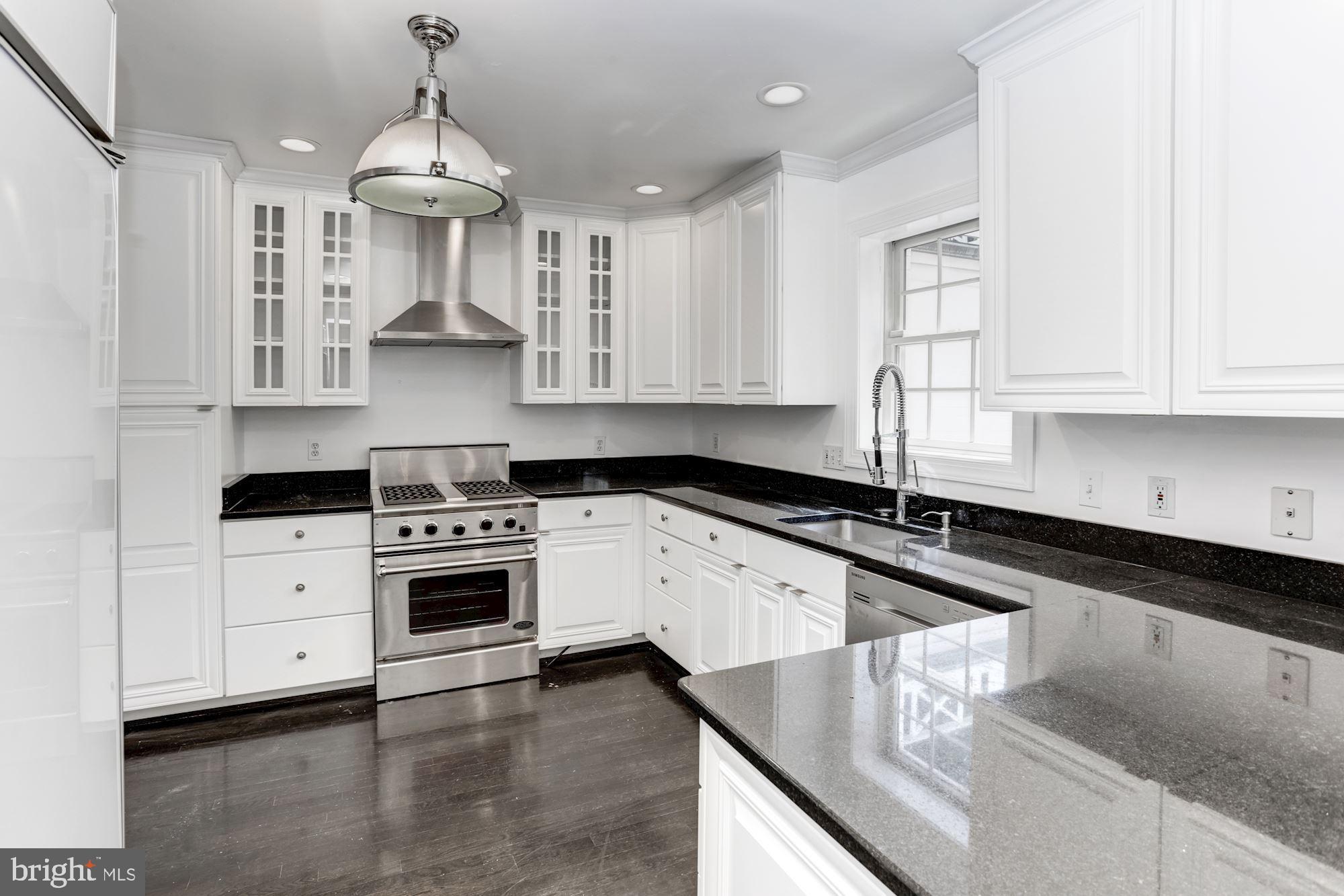 GLEN ECHO HEIGHTS - Residential