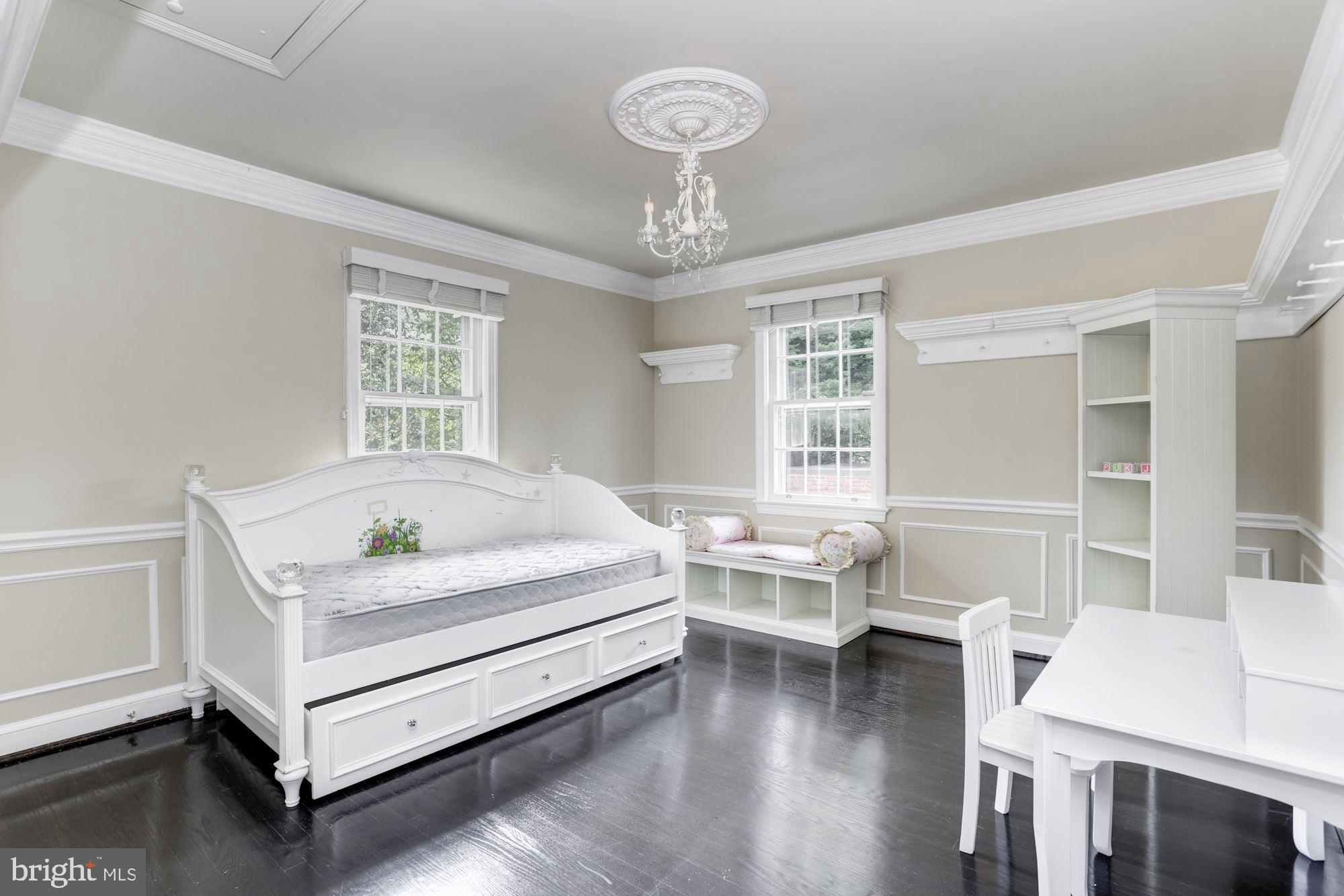 GLEN ECHO HEIGHTS - Residential