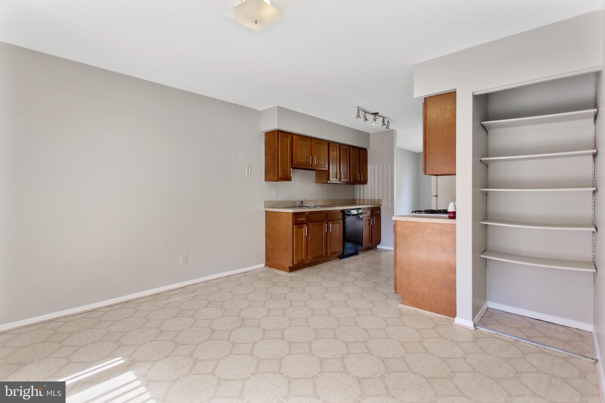 PATRIDGE COURTS CONDOMINIUMS - Residential