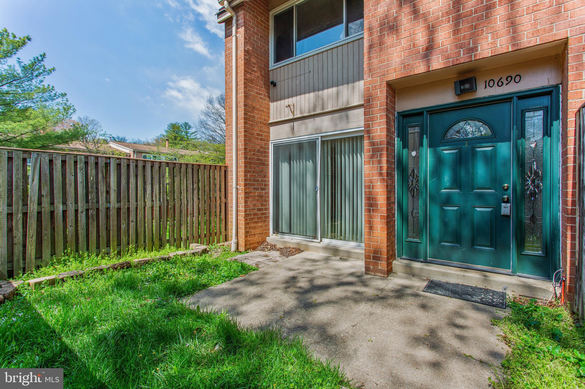 PATRIDGE COURTS CONDOMINIUMS - Residential