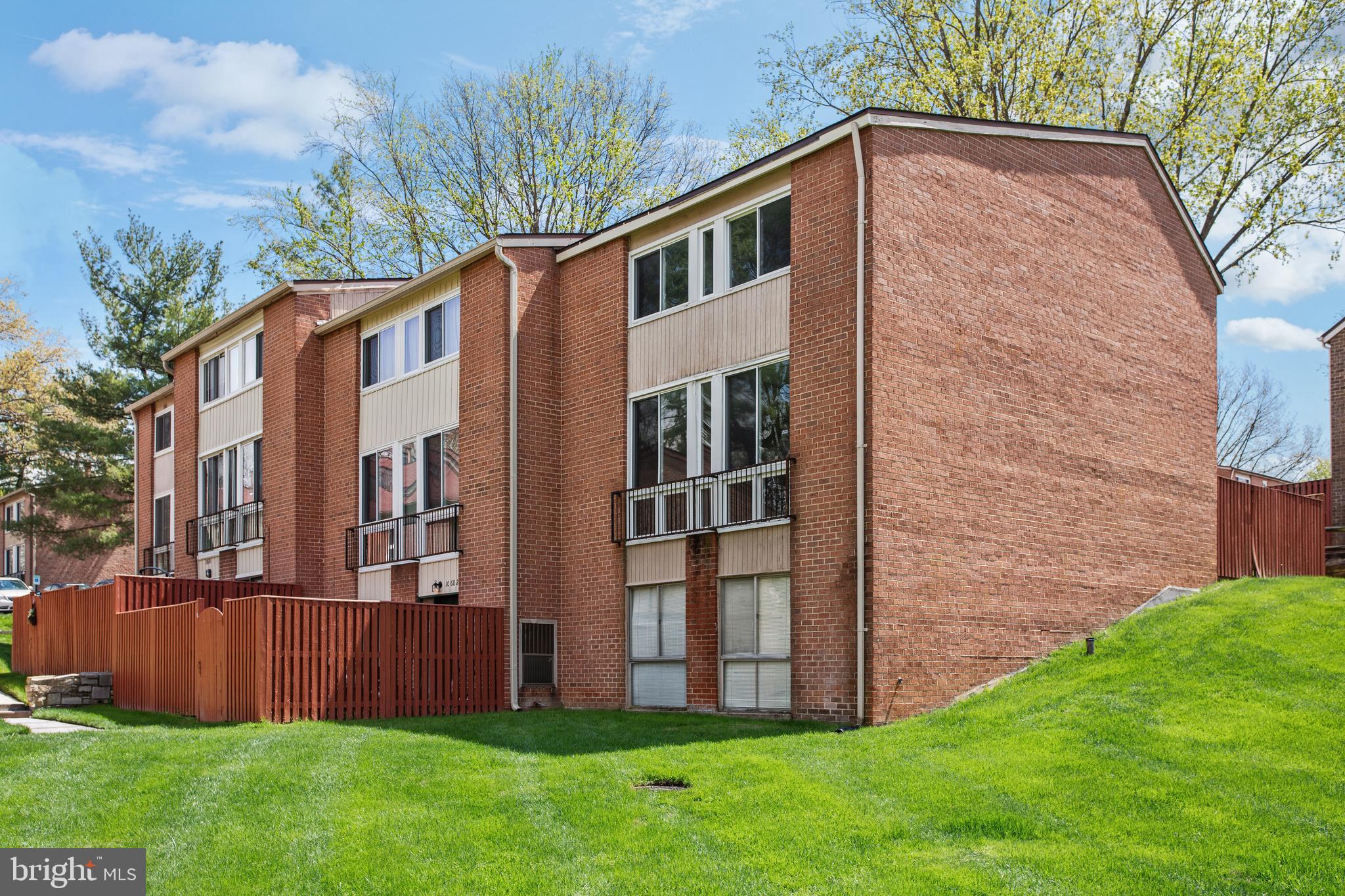 PATRIDGE COURTS CONDOMINIUMS - Residential