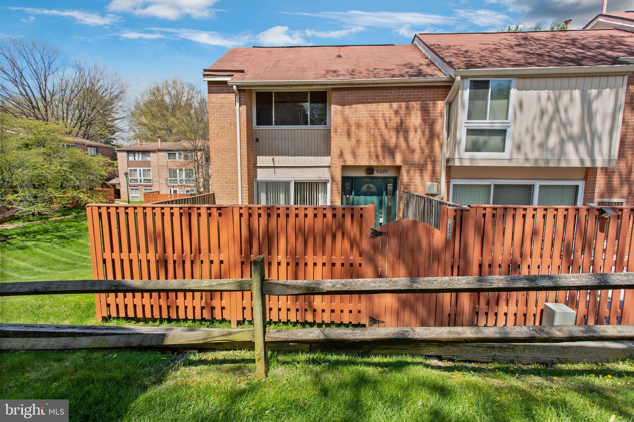 PATRIDGE COURTS CONDOMINIUMS - Residential