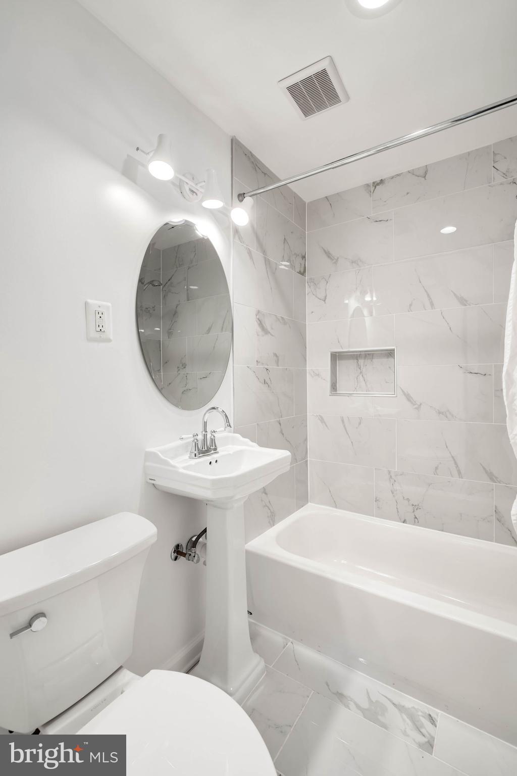 WINTER HILL - Residential Lease