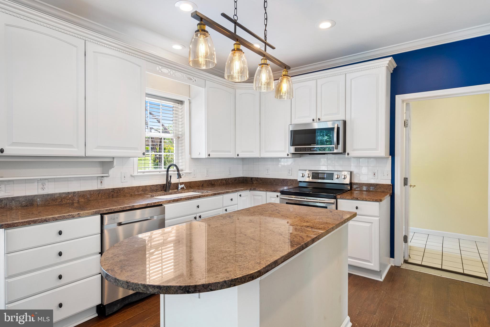 SCHAEFFERS CROSSROADS - Residential