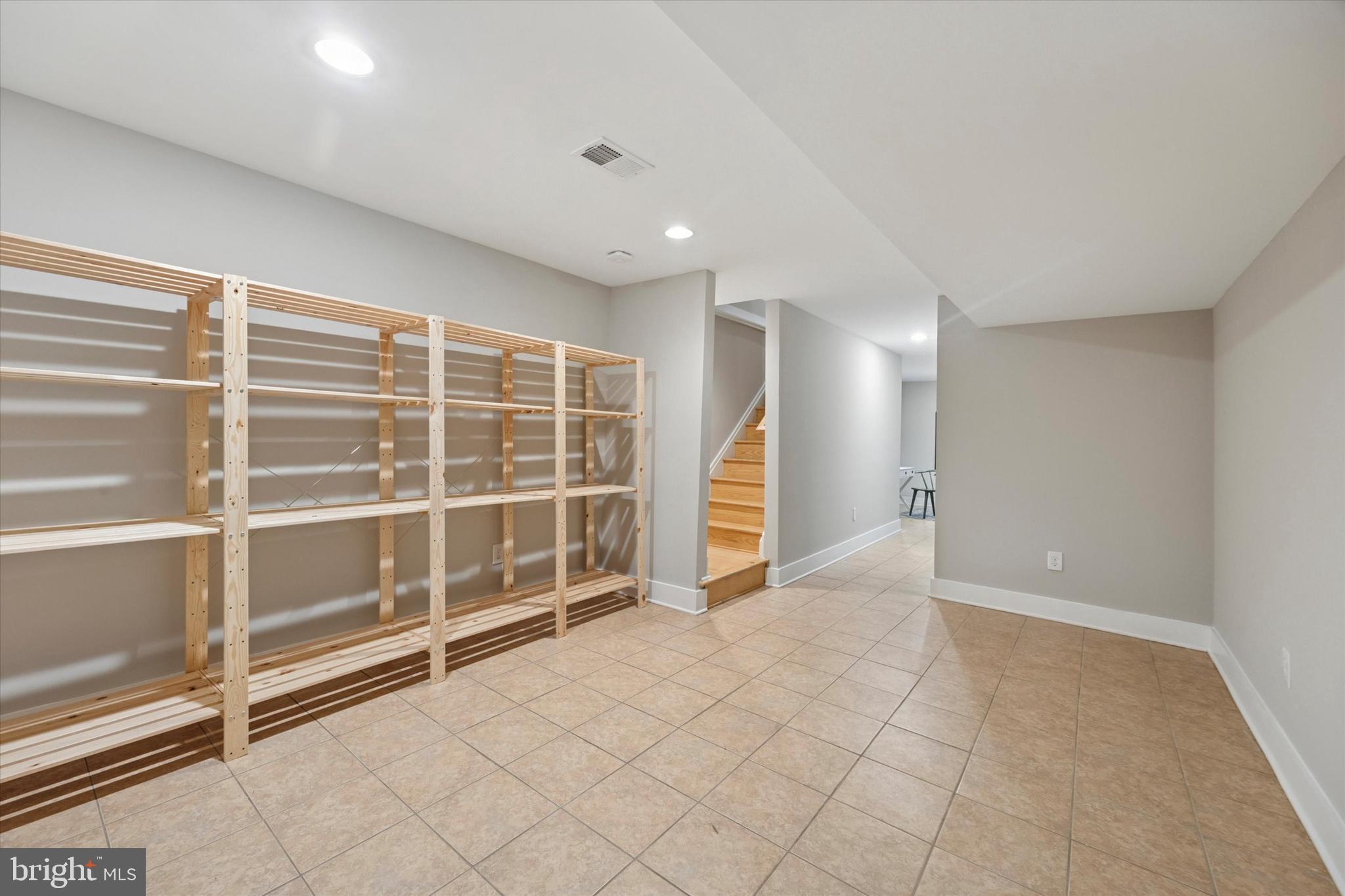 FRANCISVILLE - Residential