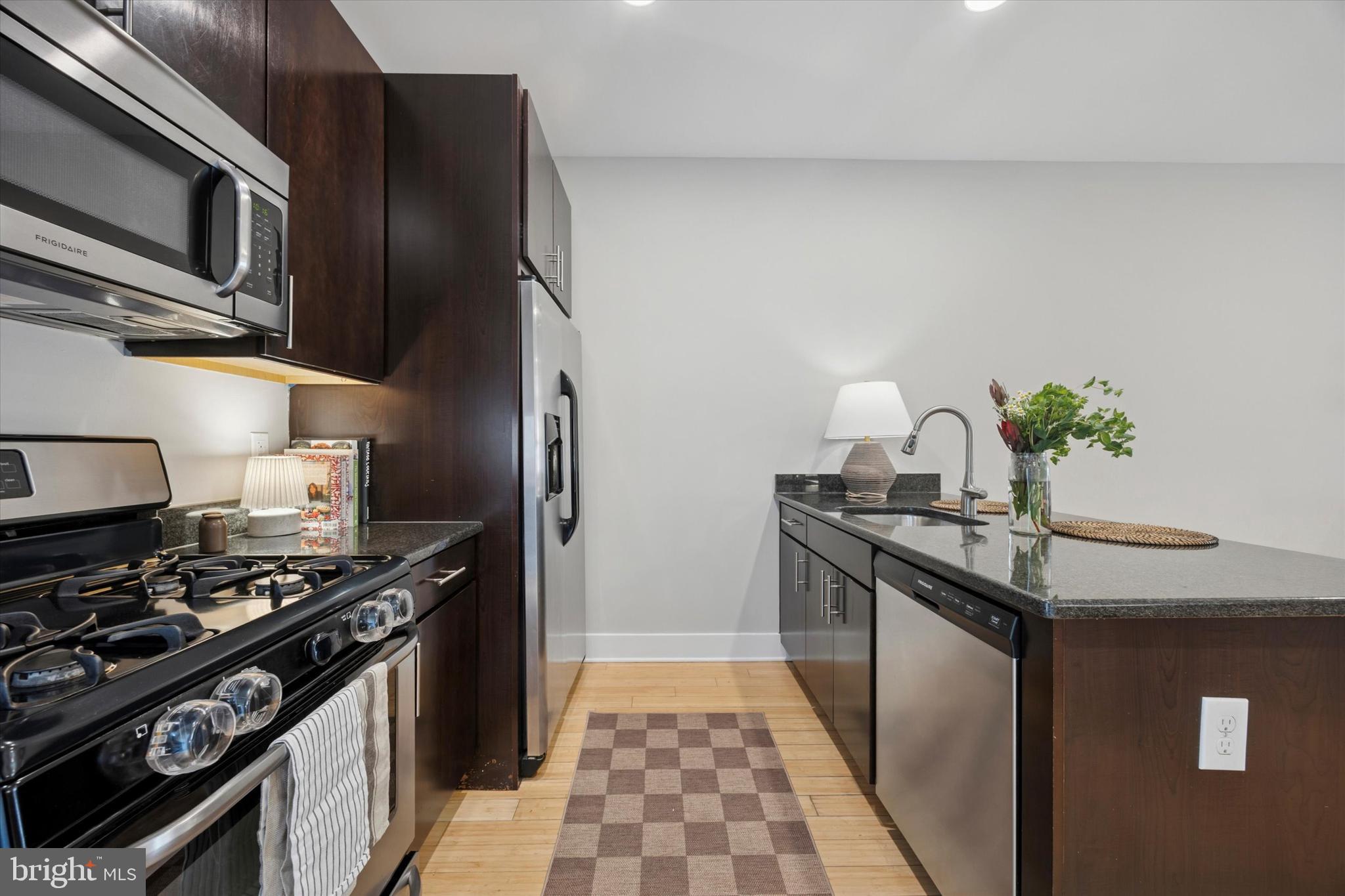 FRANCISVILLE - Residential