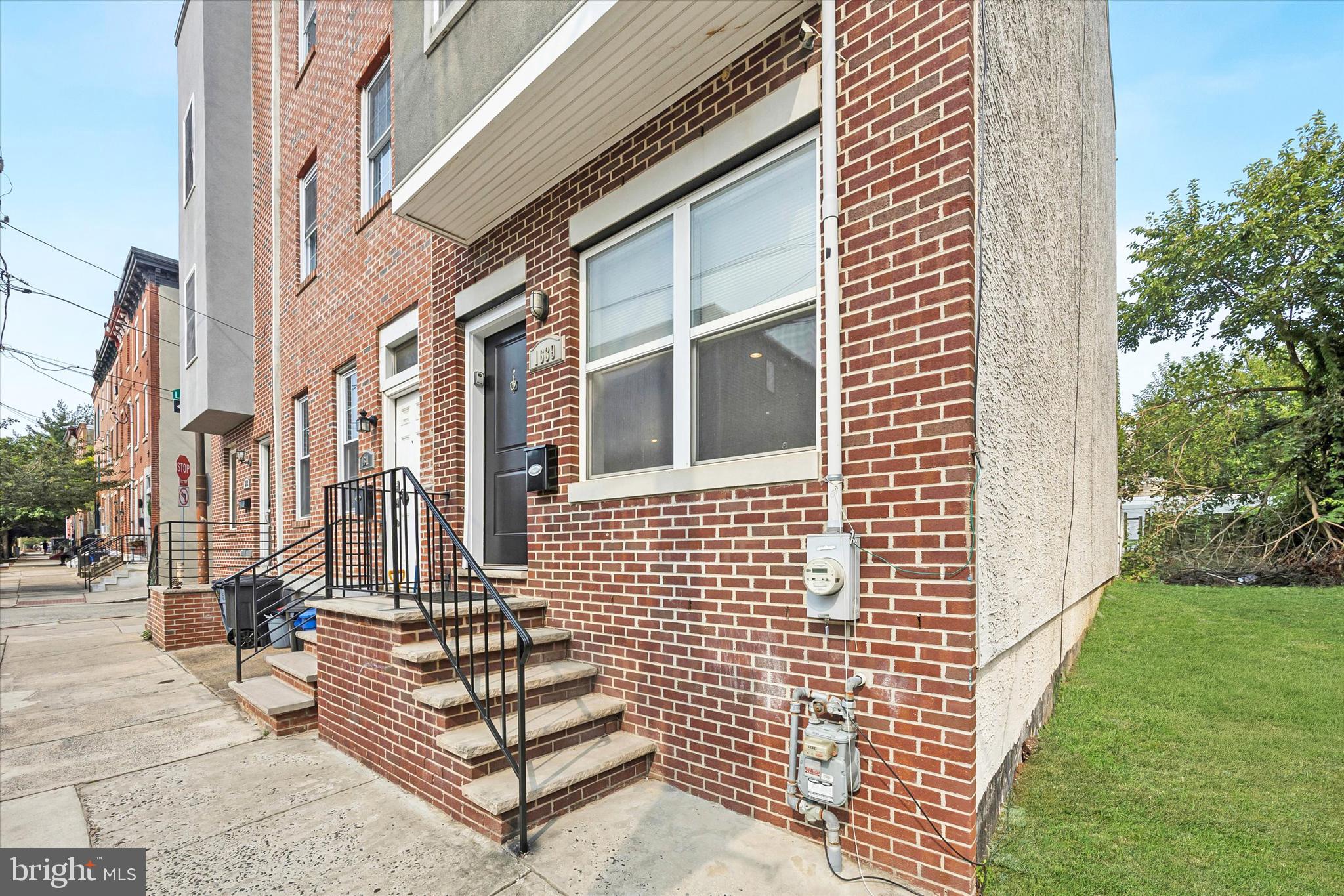 FRANCISVILLE - Residential