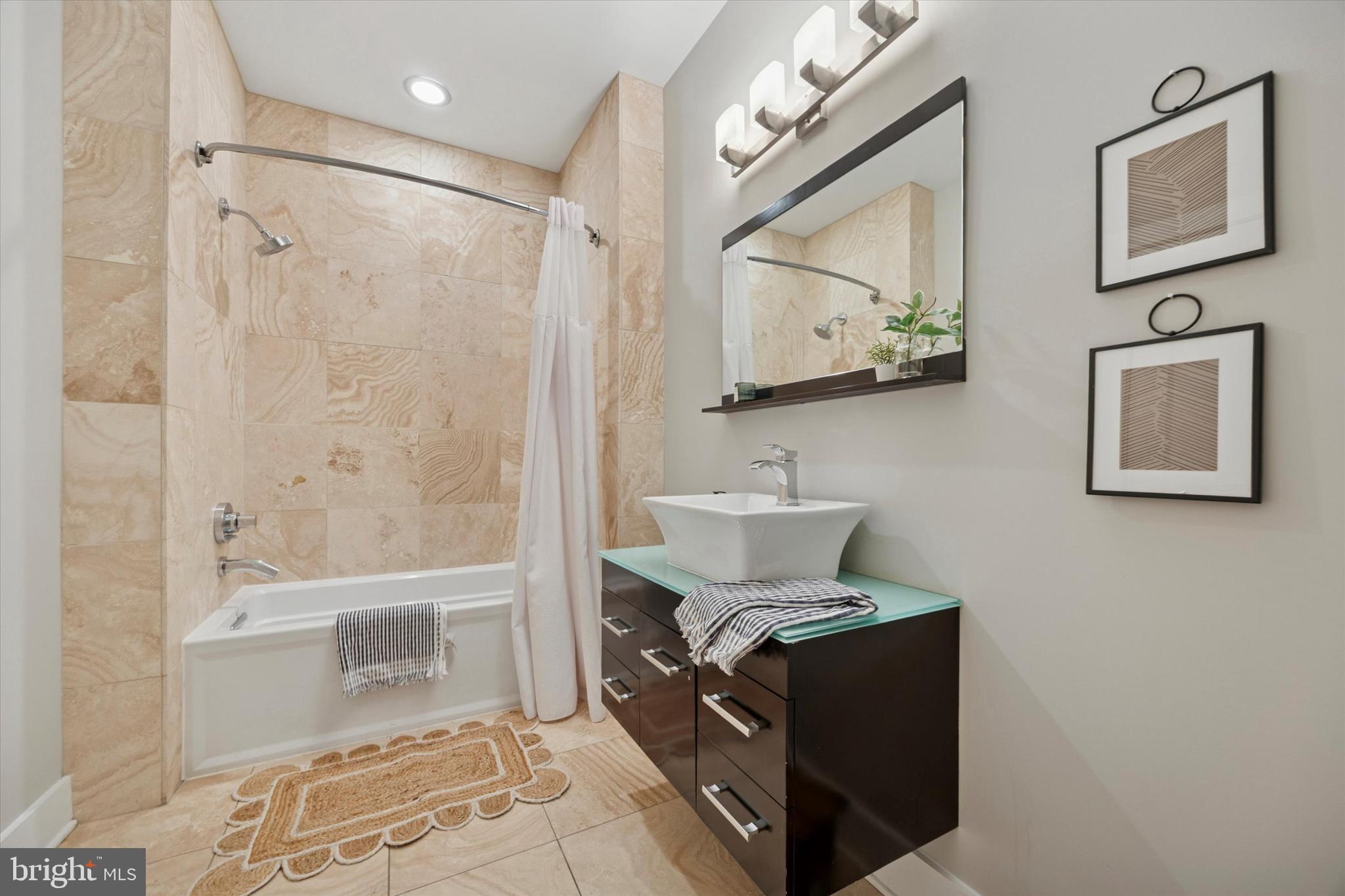 FRANCISVILLE - Residential