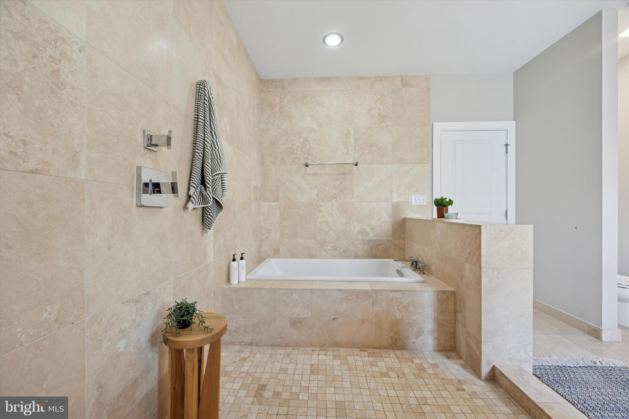 FRANCISVILLE - Residential