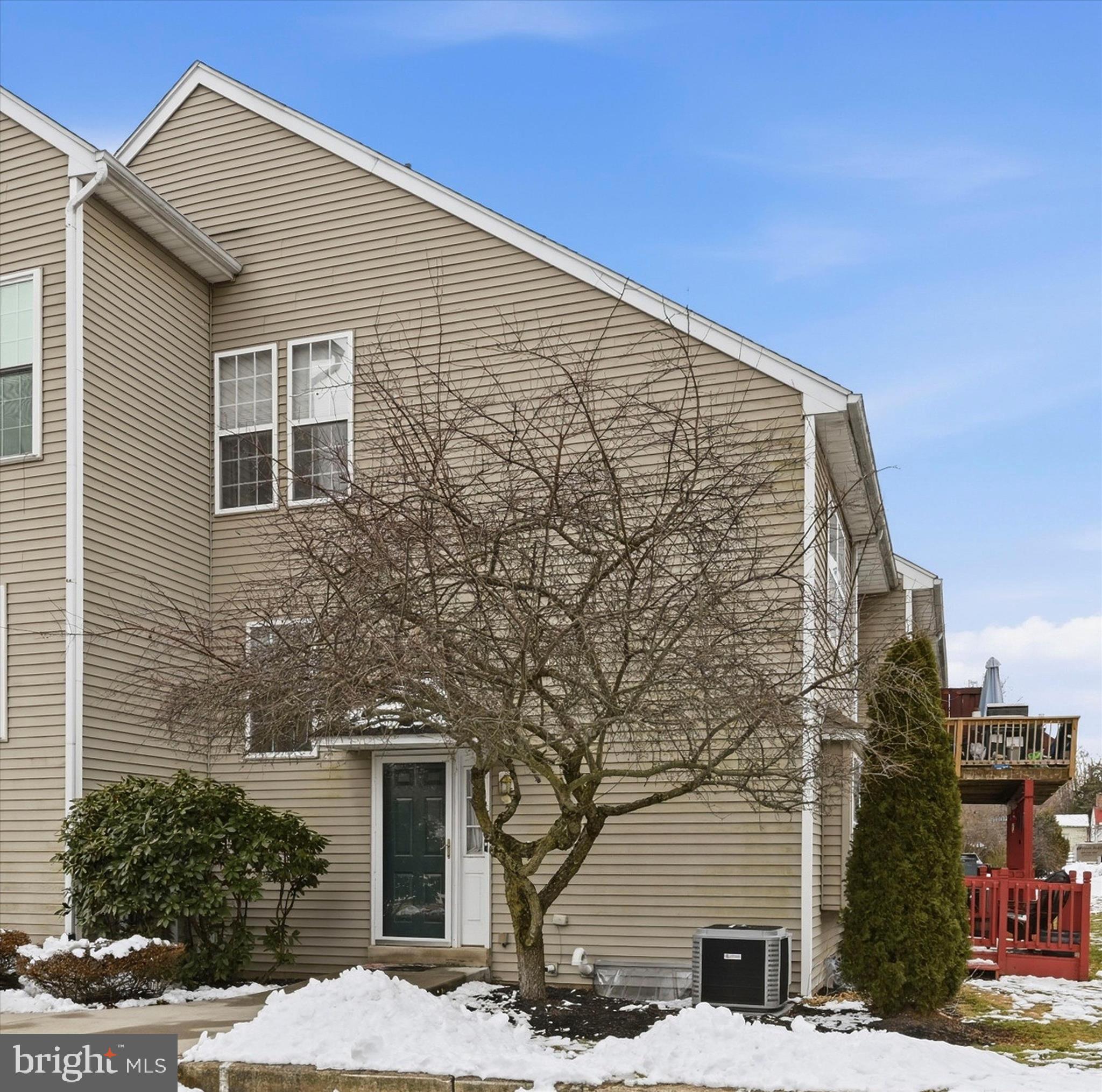 BLACKSMITH POINTE - Residential