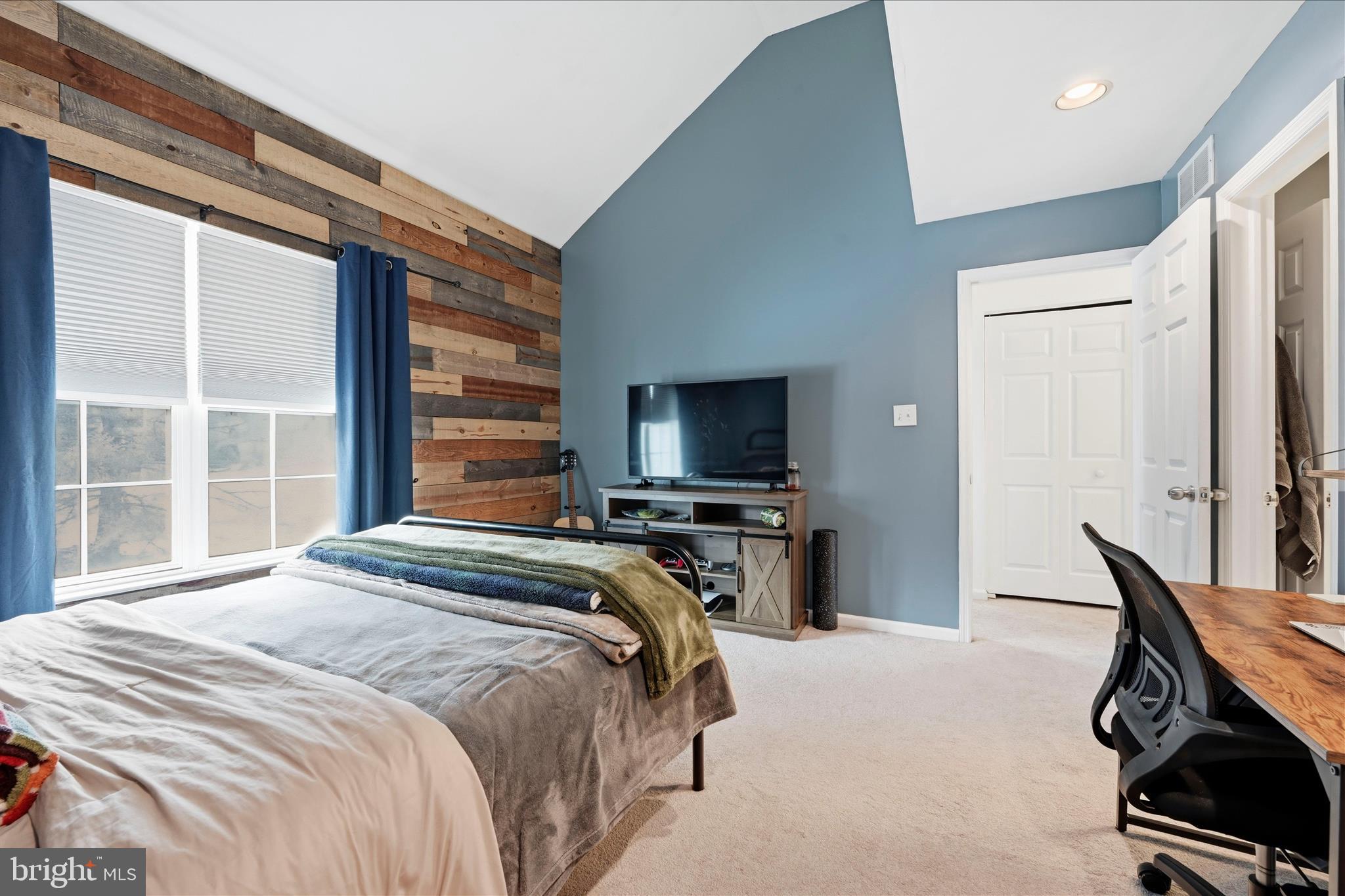 BLACKSMITH POINTE - Residential