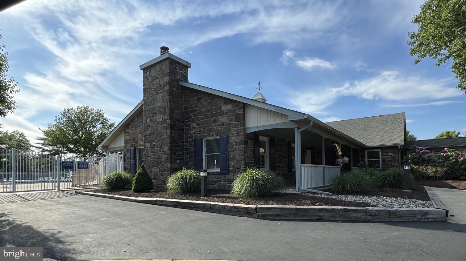 NEWTOWN GRANT - Residential