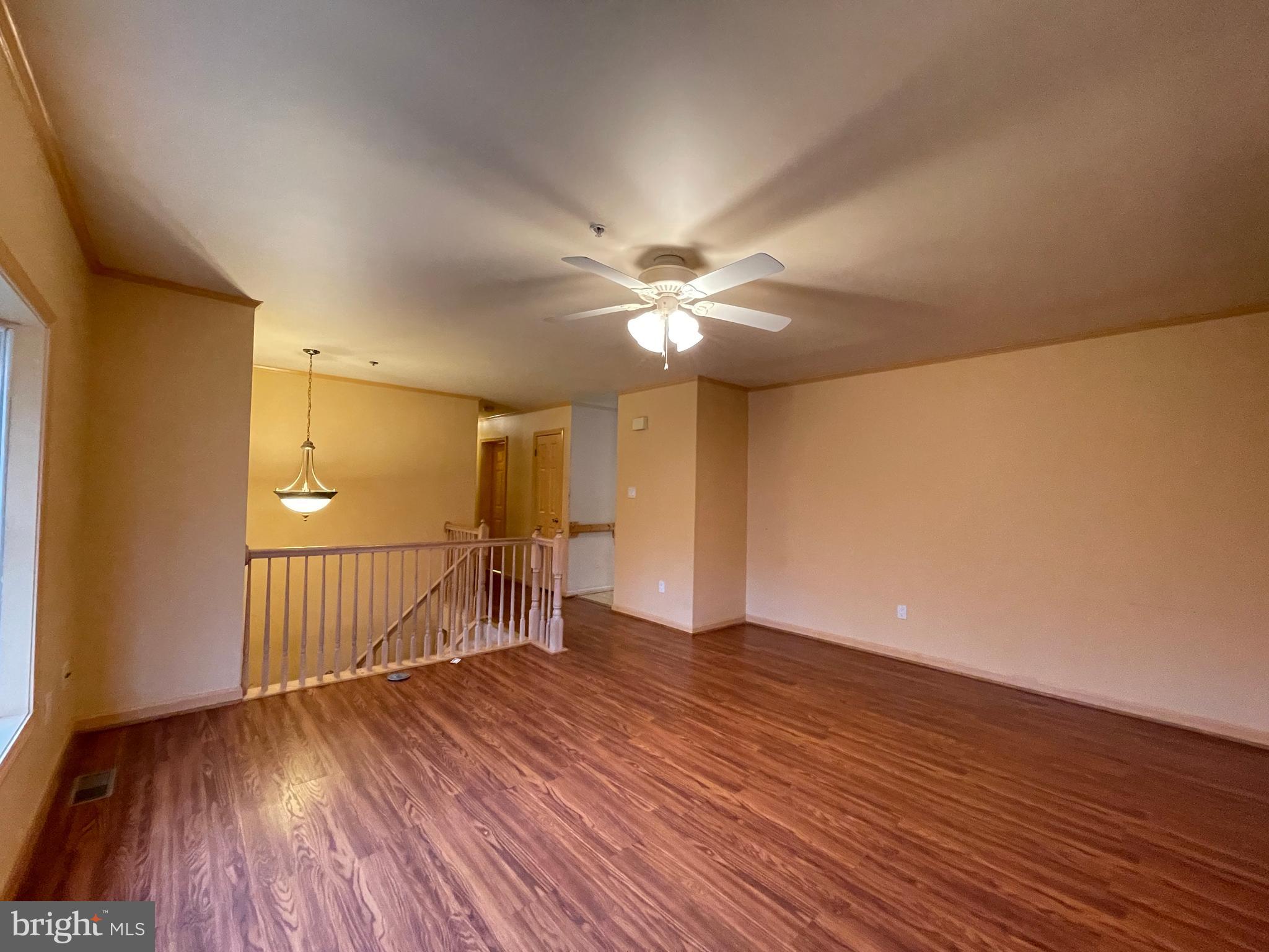 GLENDALE - Residential