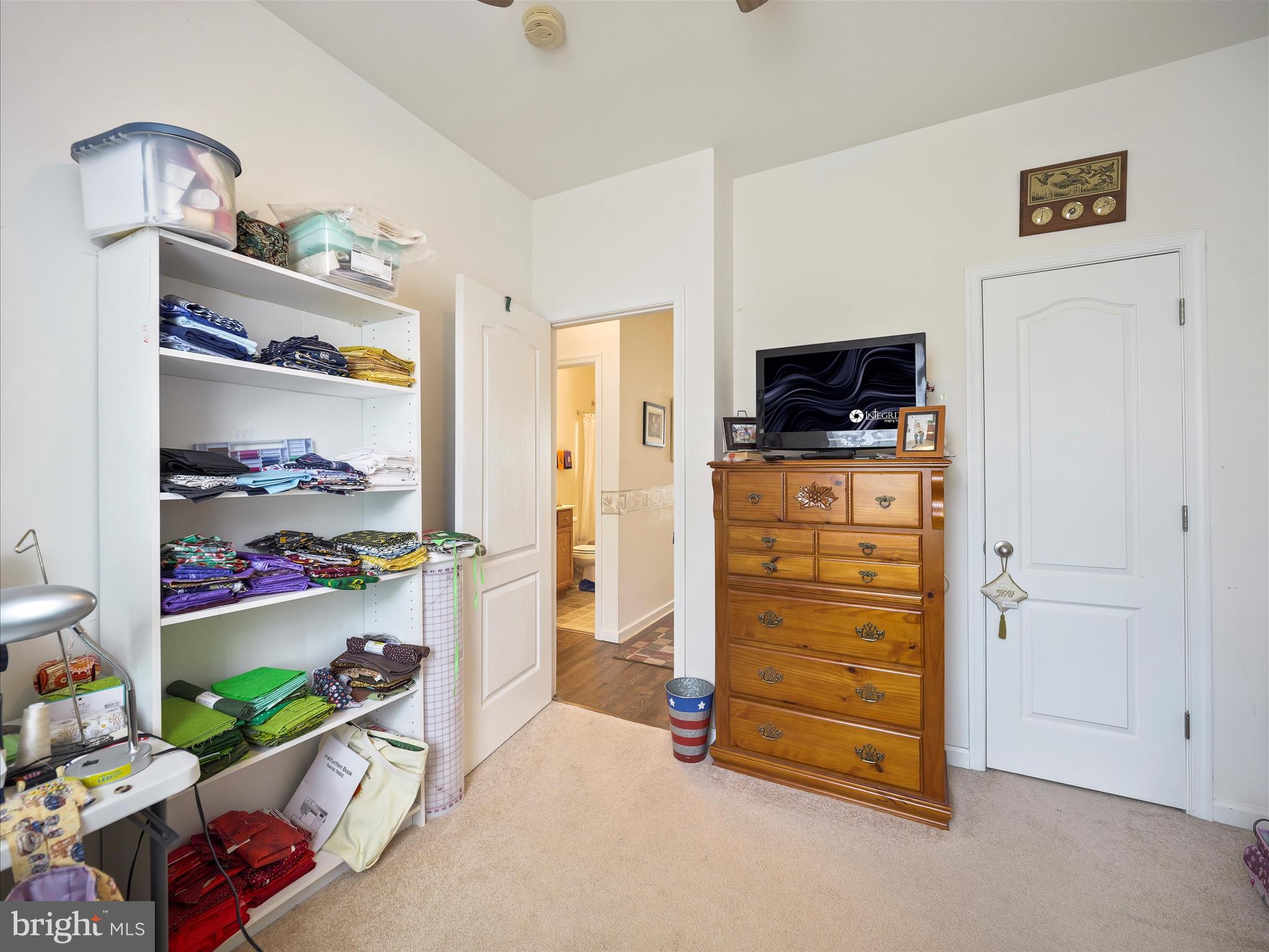 ARCHERS ROCK - Residential