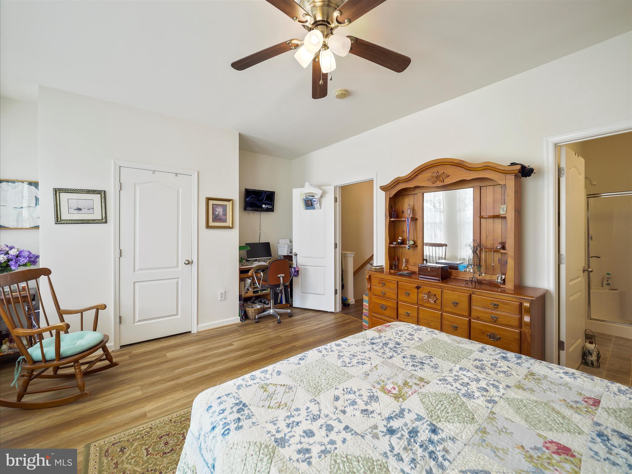 ARCHERS ROCK - Residential