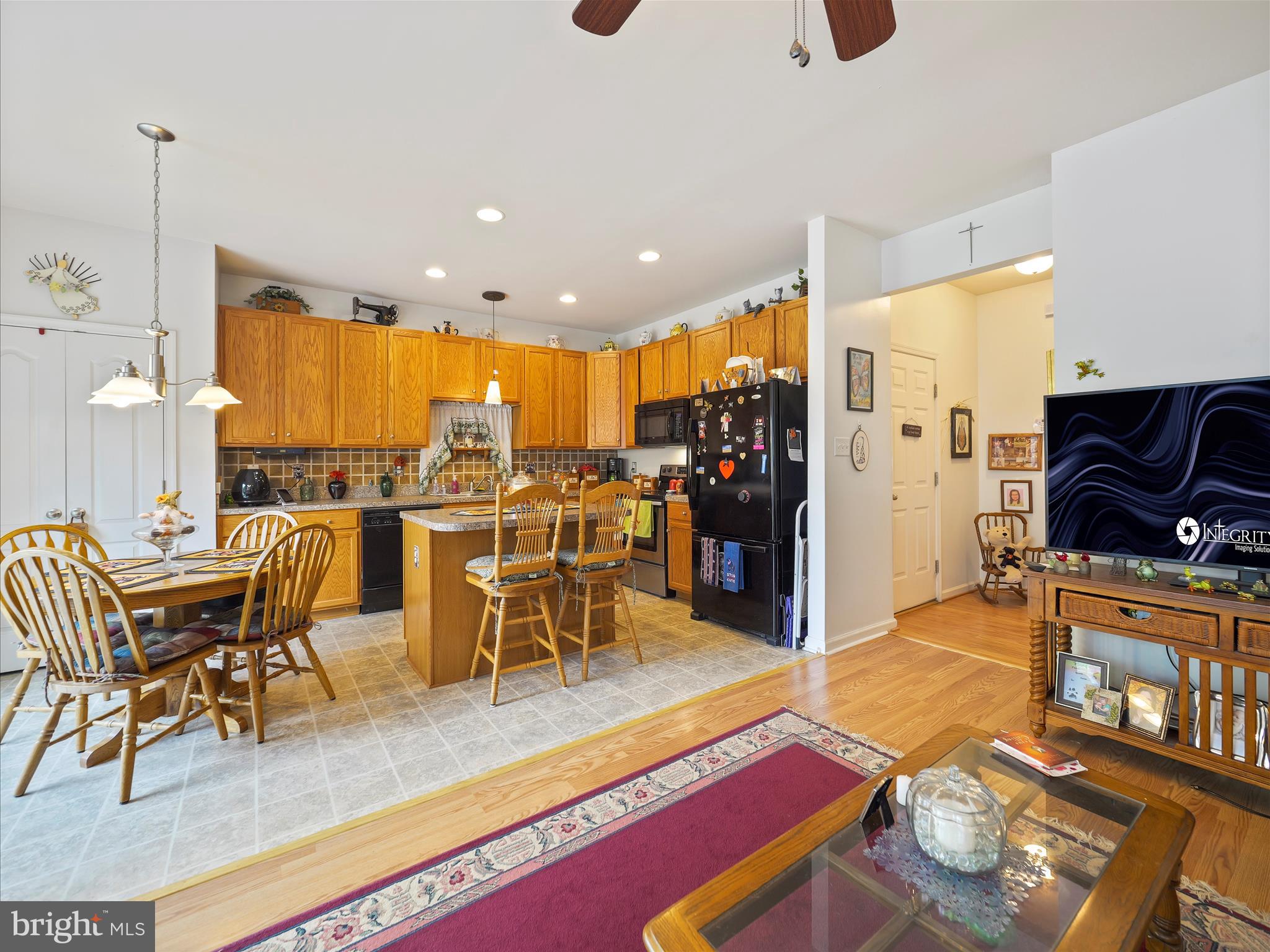 ARCHERS ROCK - Residential