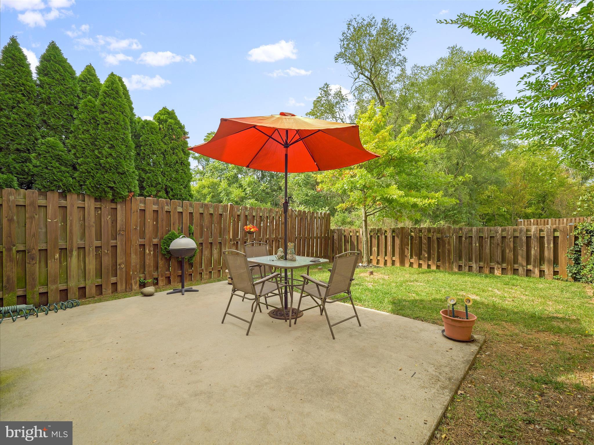 ARCHERS ROCK - Residential