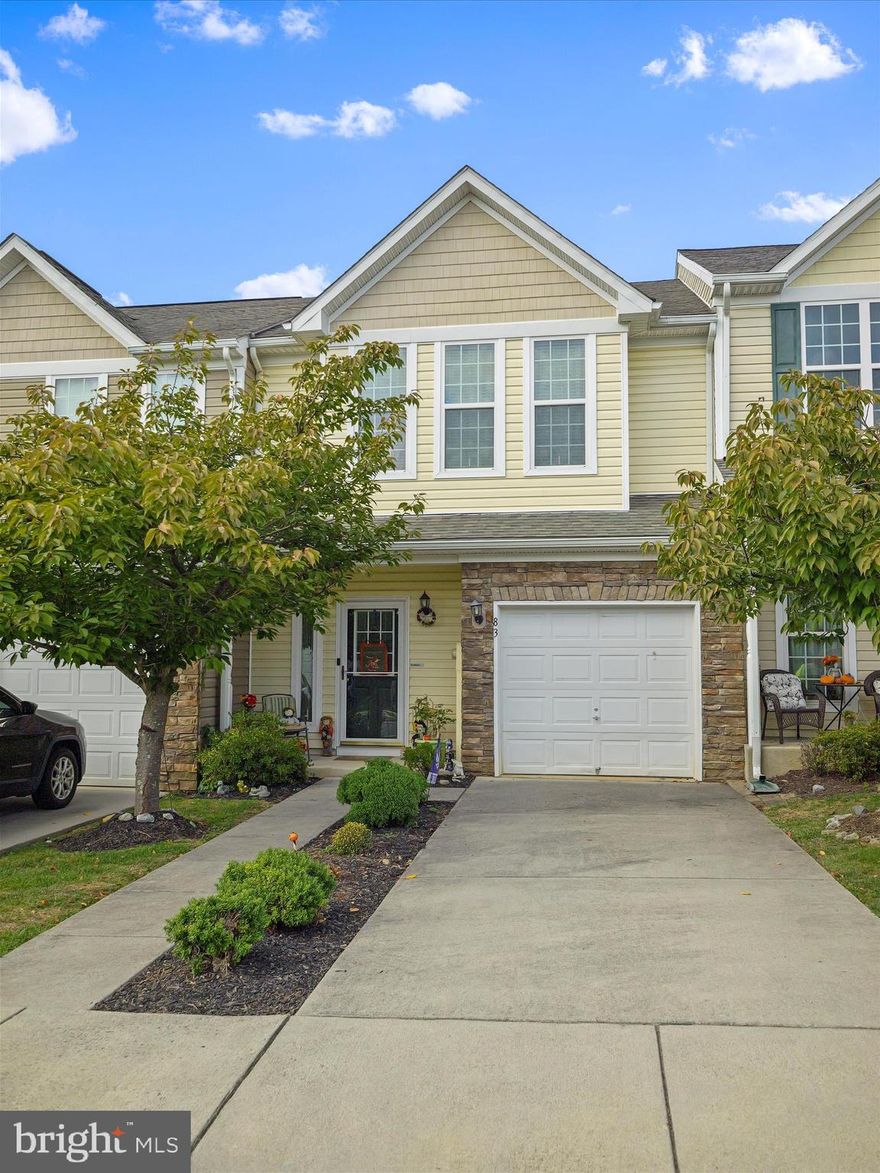 Welcome to this desirable townhome in the Archers Rock community! This charming home features three spacious bedrooms and two and a half bathrooms, perfect for comfortable living. The main level boasts a cozy family room that flows seamlessly into a ample kitchen, complete with a breakfast nook for casual dining. Step outside to your fenced-in backyard patio, ideal for outdoor gatherings or relaxing evenings. With a convenient half bath on the main floor and a one-car garage offering storage options, this layout is both practical and inviting. Upstairs, you’ll find three generously sized bedrooms, including a master suite with a master bathroom, ensuring privacy and convenience for everyone. An additional full bathroom and a laundry area with a washer and dryer complete this level, making chores a breeze. Recent updates include updated HVAC unit and a pending new roof, which providing peace of mind and added value to your investment. Don’t miss the opportunity to make this lovely townhome your own—schedule a tour today!