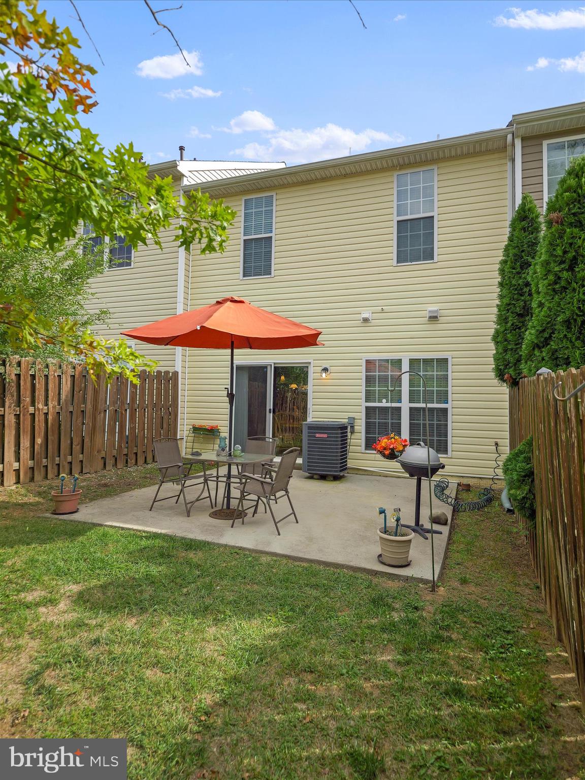 ARCHERS ROCK - Residential