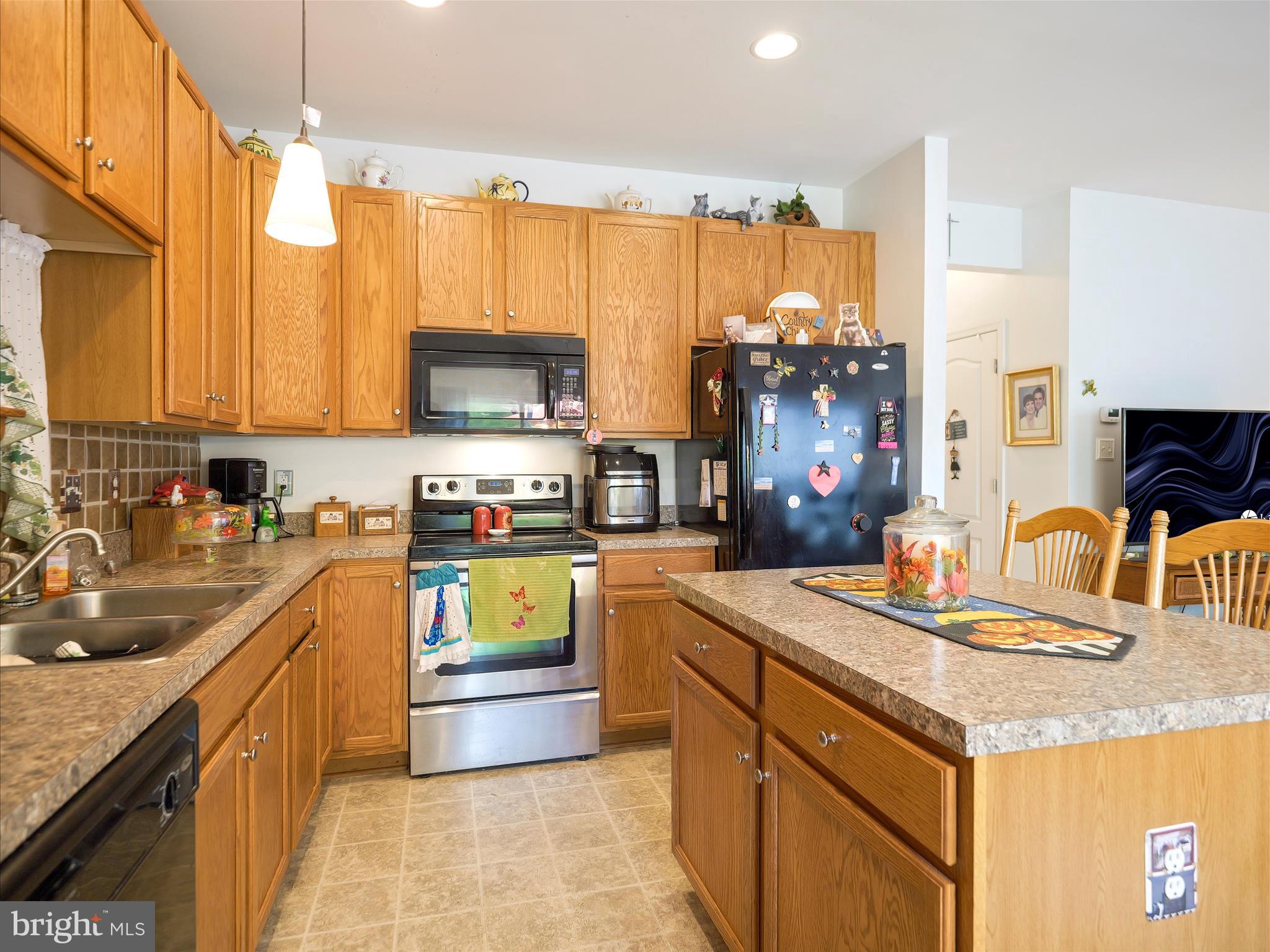 ARCHERS ROCK - Residential