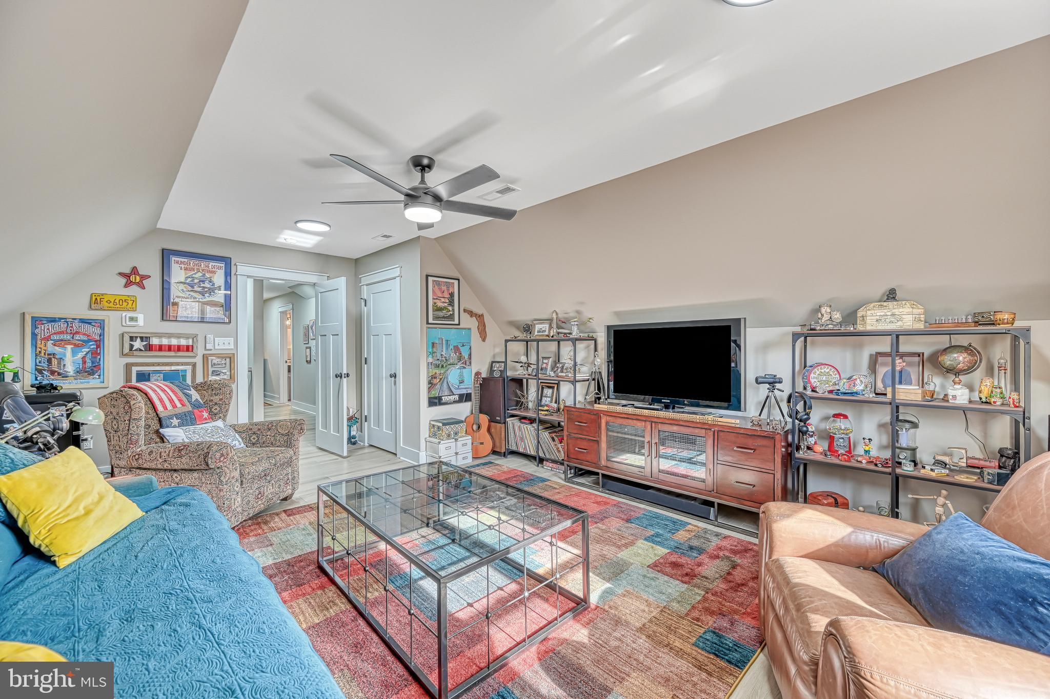 THE WATERS - Residential