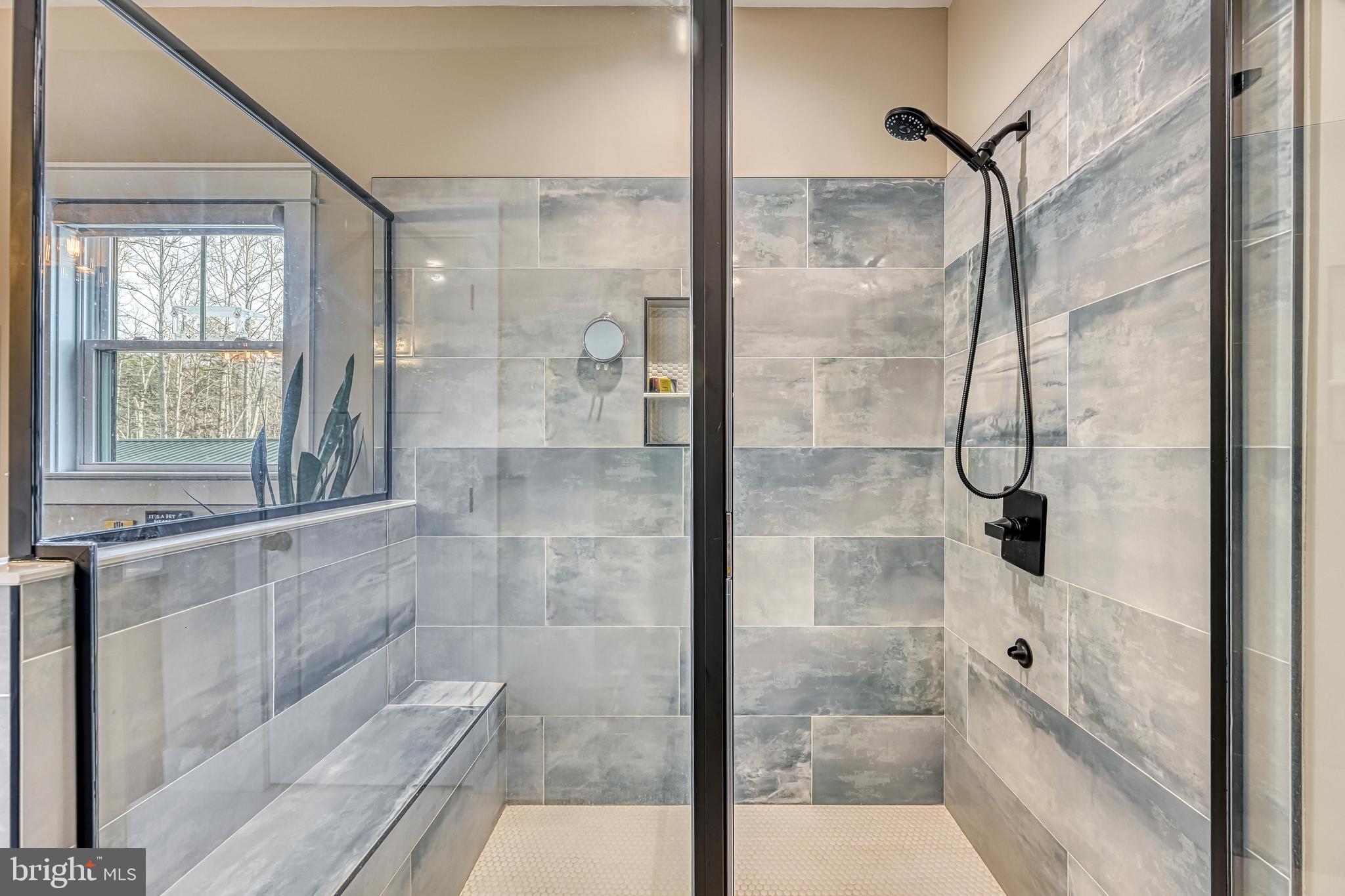 THE WATERS - Residential