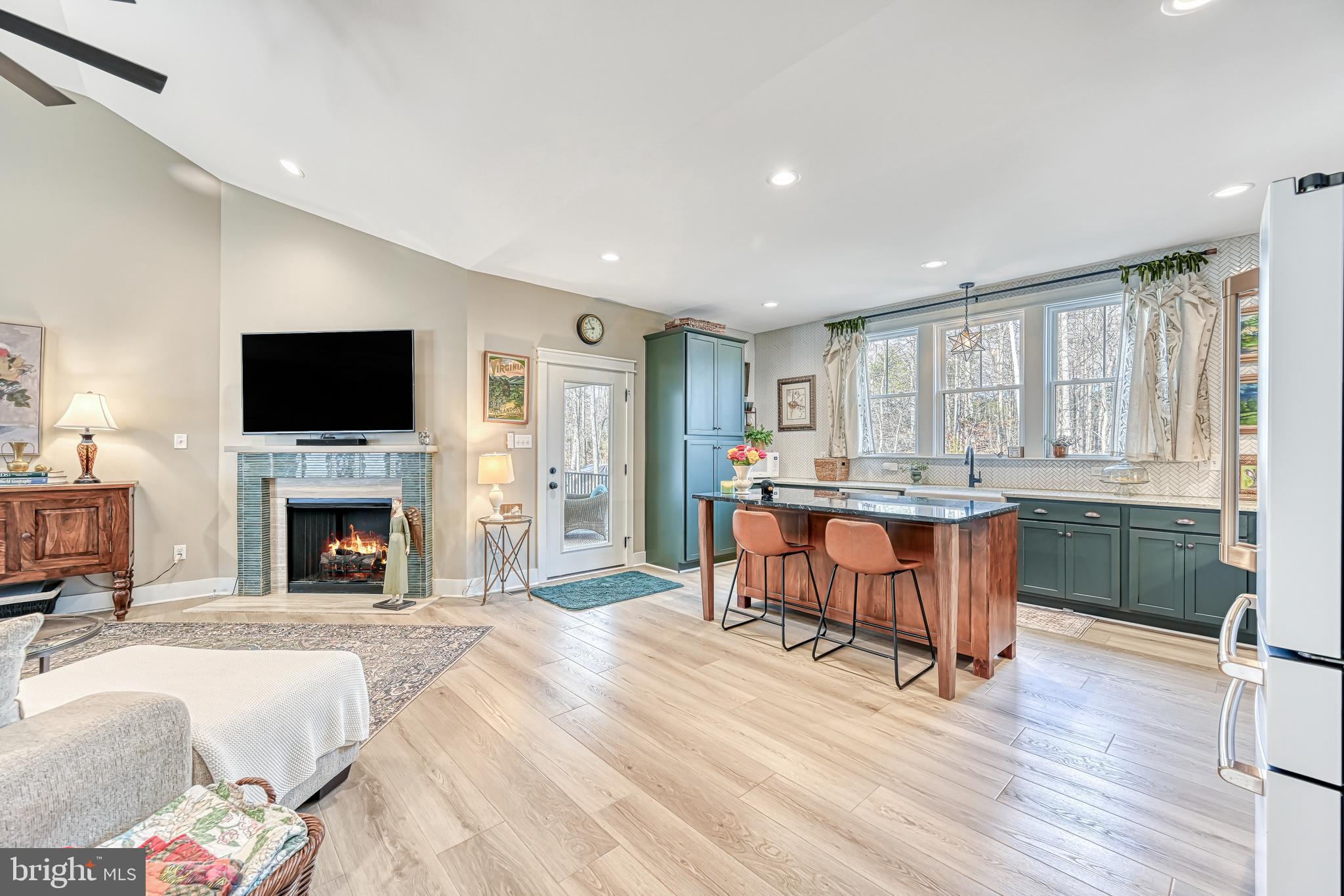 THE WATERS - Residential