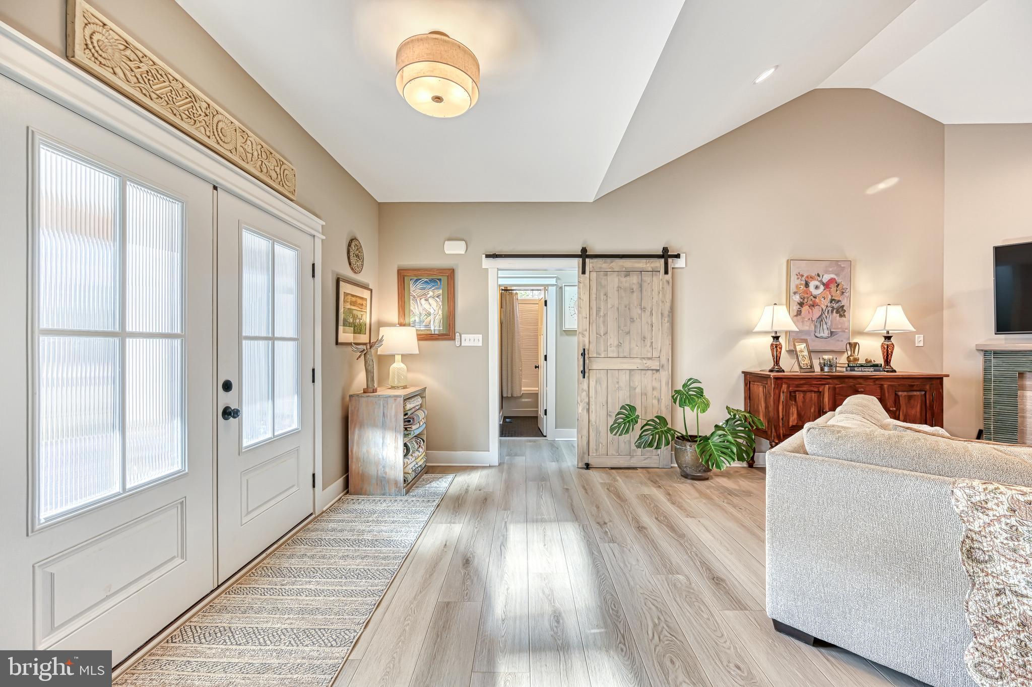 THE WATERS - Residential